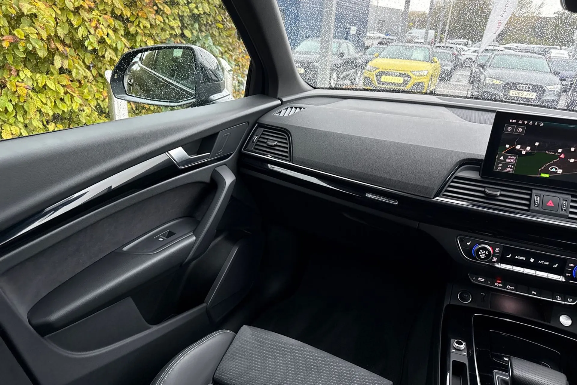 Audi Q5 thumbnail image number 36