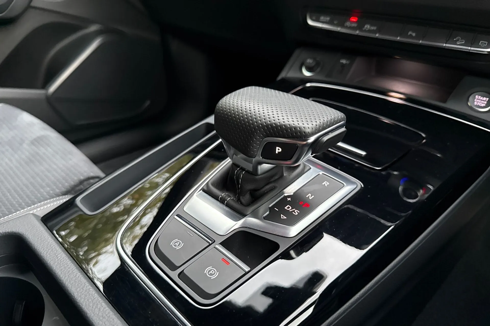 Audi Q5 thumbnail image number 22