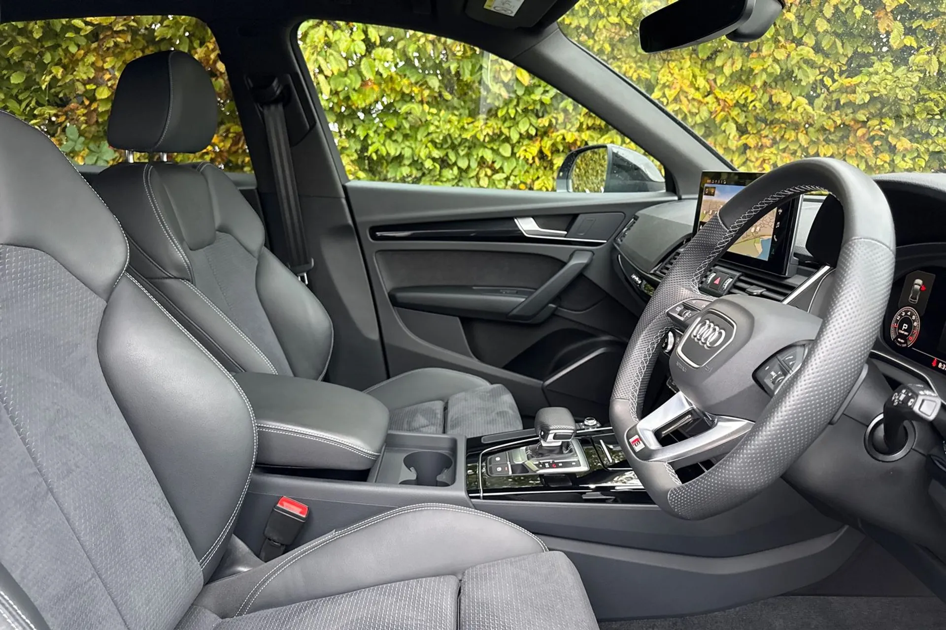 Audi Q5 thumbnail image number 25