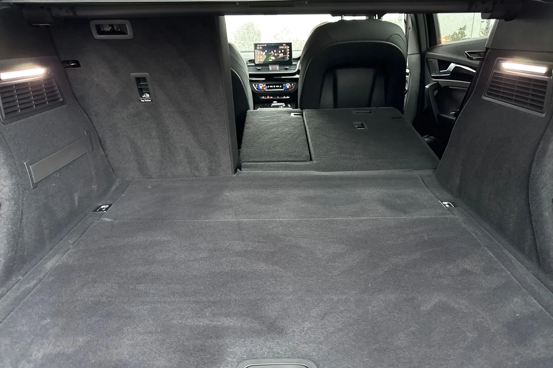 Audi Q5 thumbnail image number 20