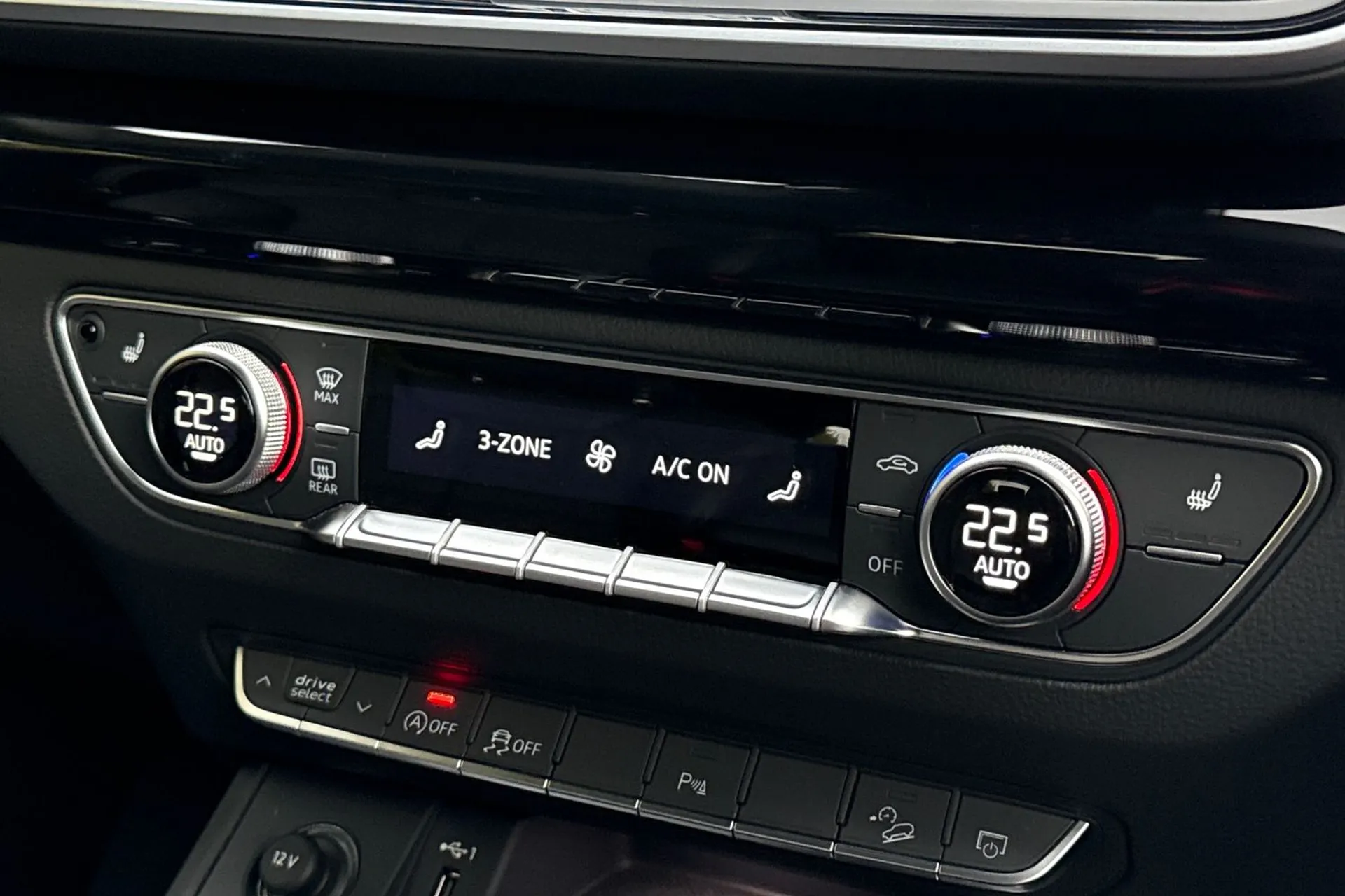 Audi Q5 thumbnail image number 29