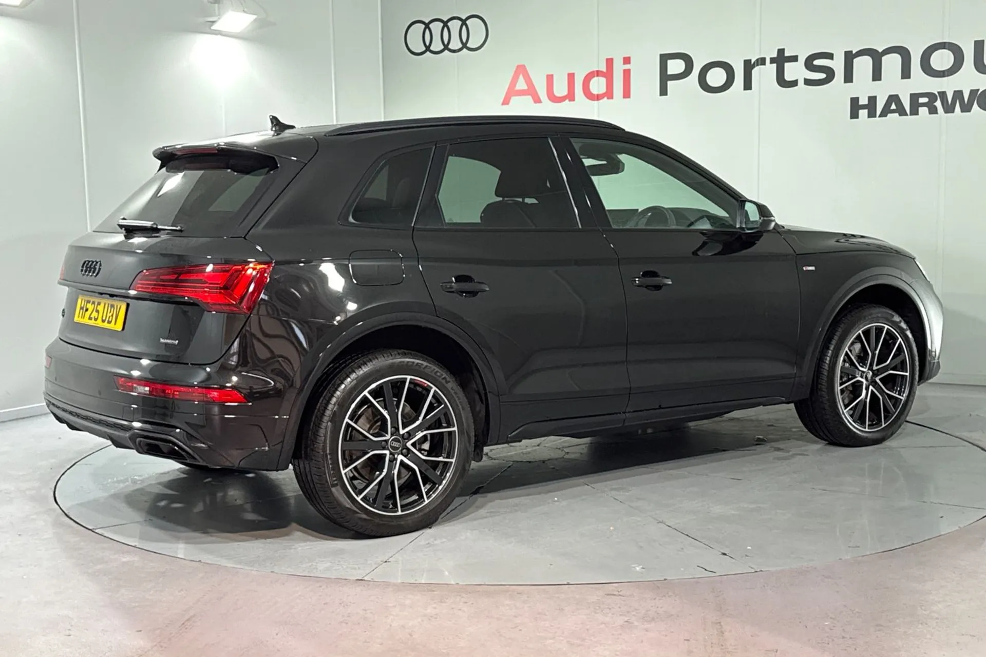 Audi Q5 thumbnail image number 9