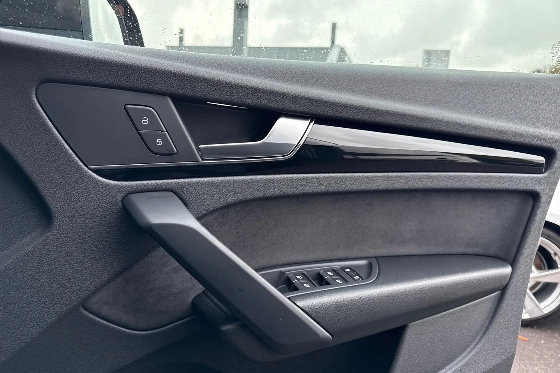 Audi Q5 thumbnail image number 46