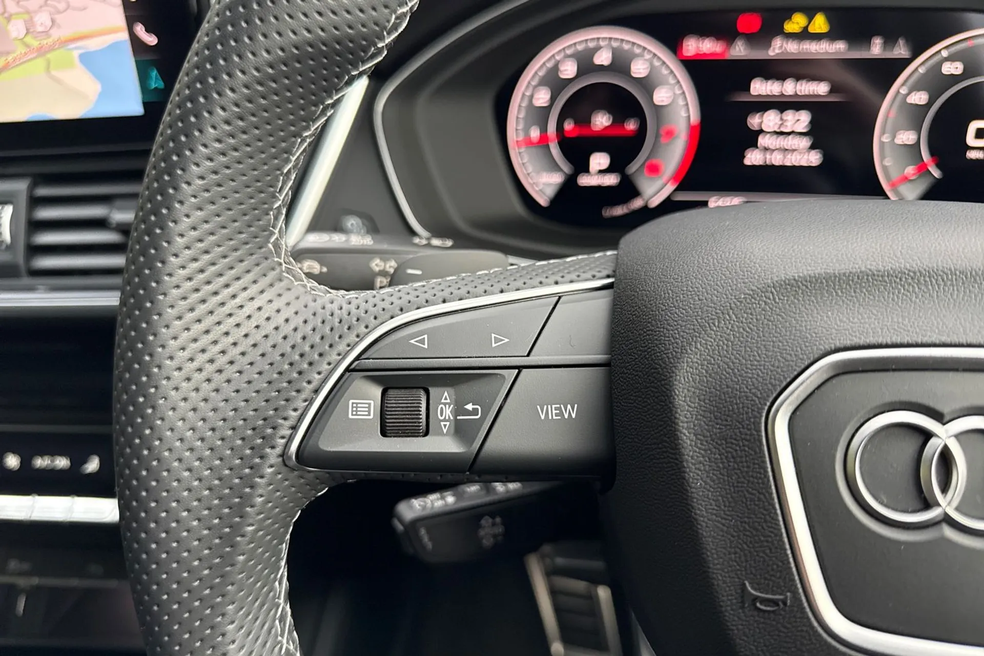 Audi Q5 thumbnail image number 44