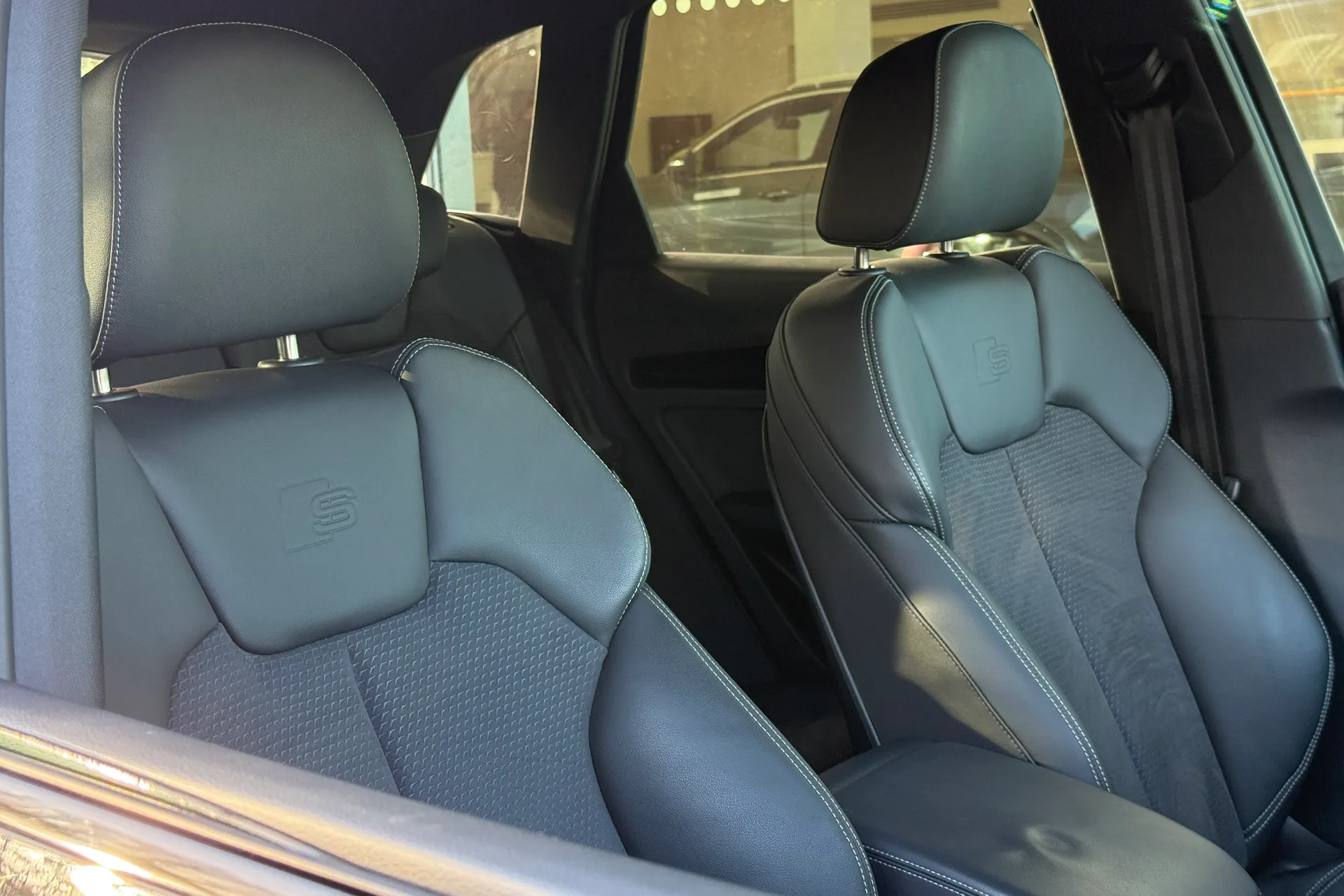 Audi Q5 thumbnail image number 40