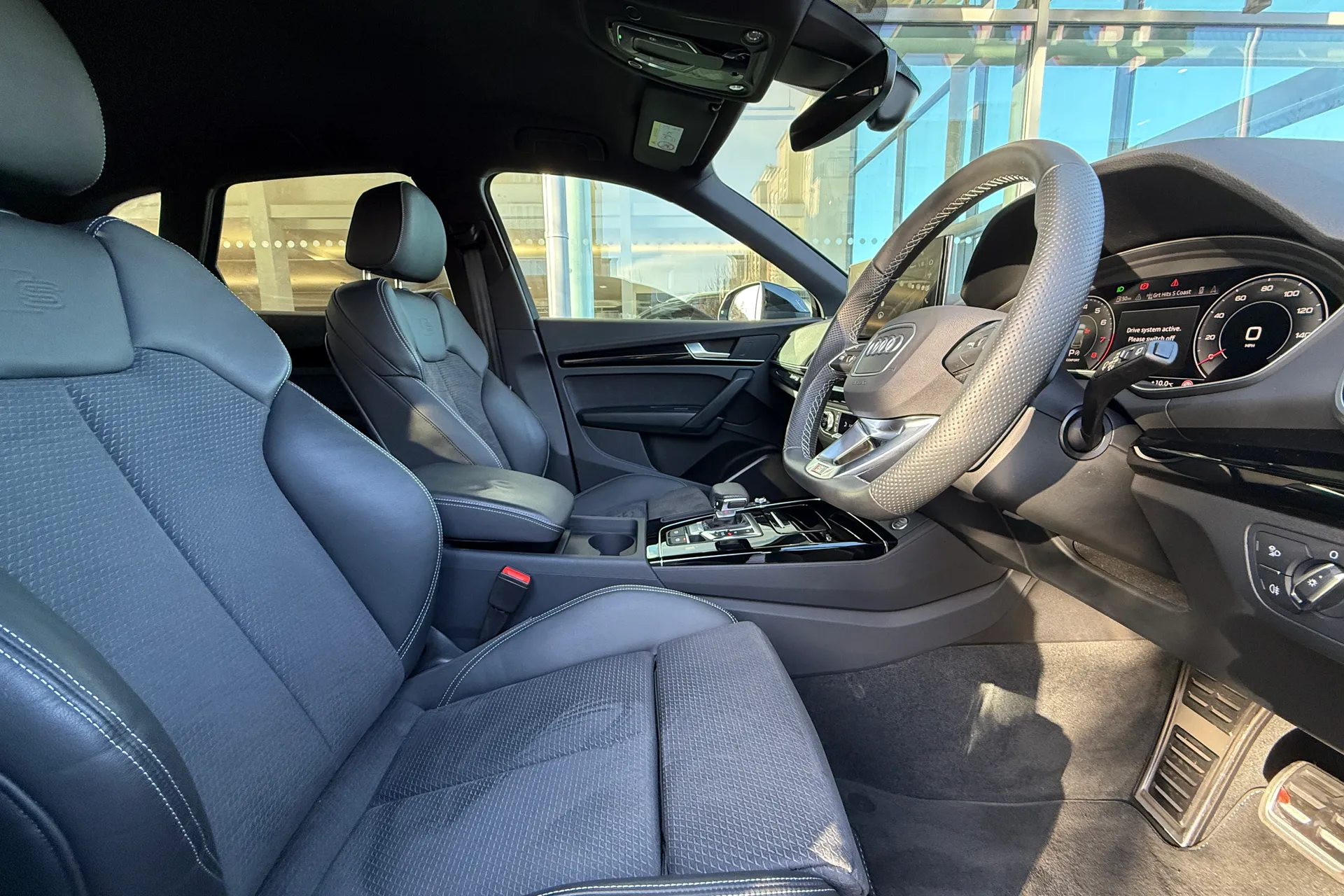 Audi Q5 thumbnail image number 38