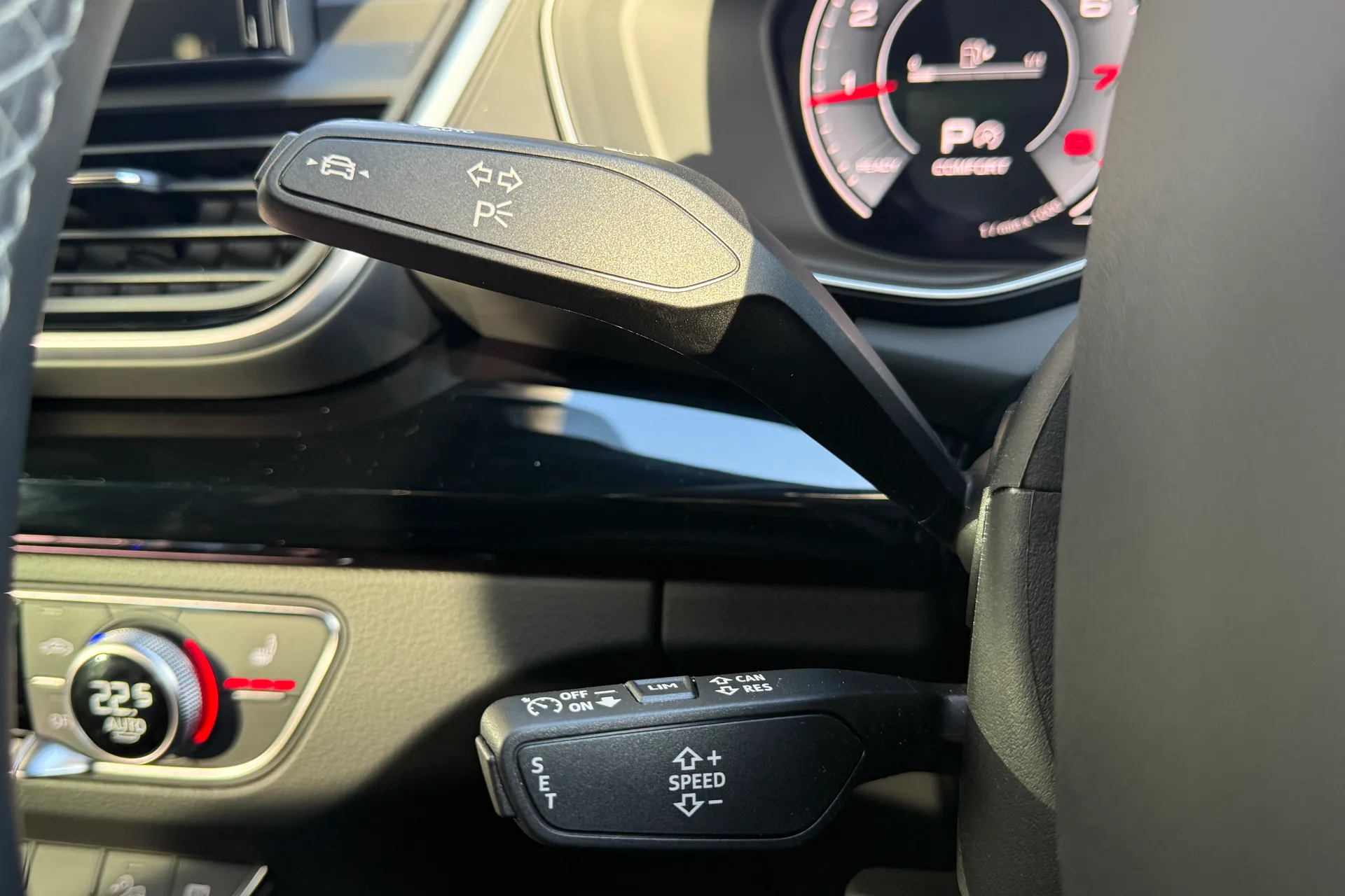 Audi Q5 thumbnail image number 33