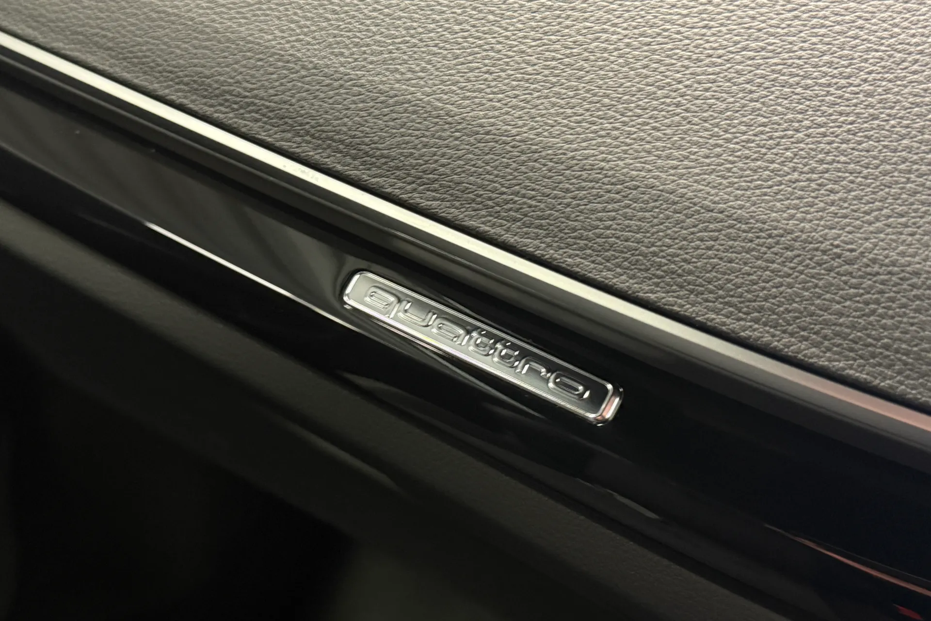 Audi Q5 thumbnail image number 22