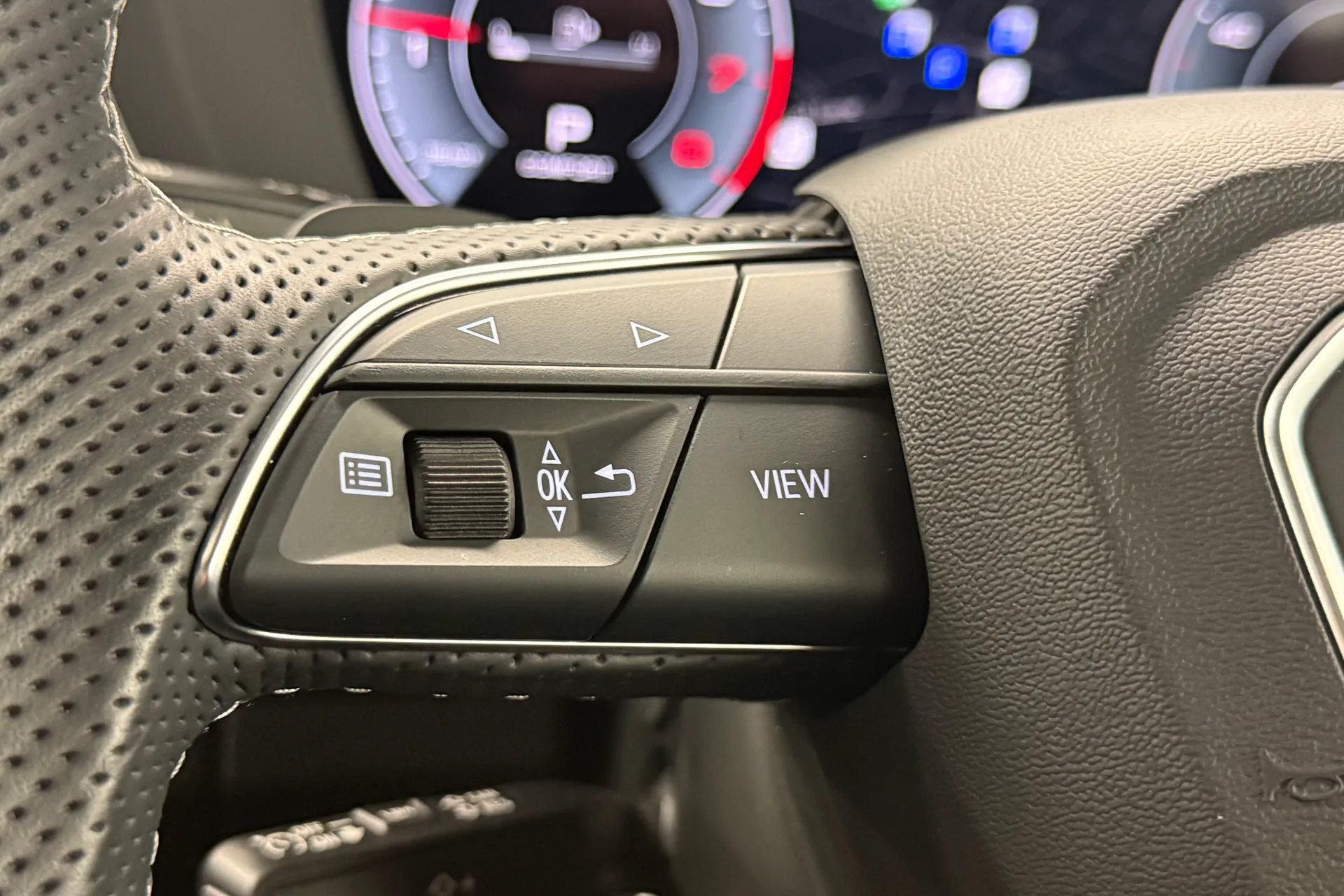 Audi Q5 thumbnail image number 14