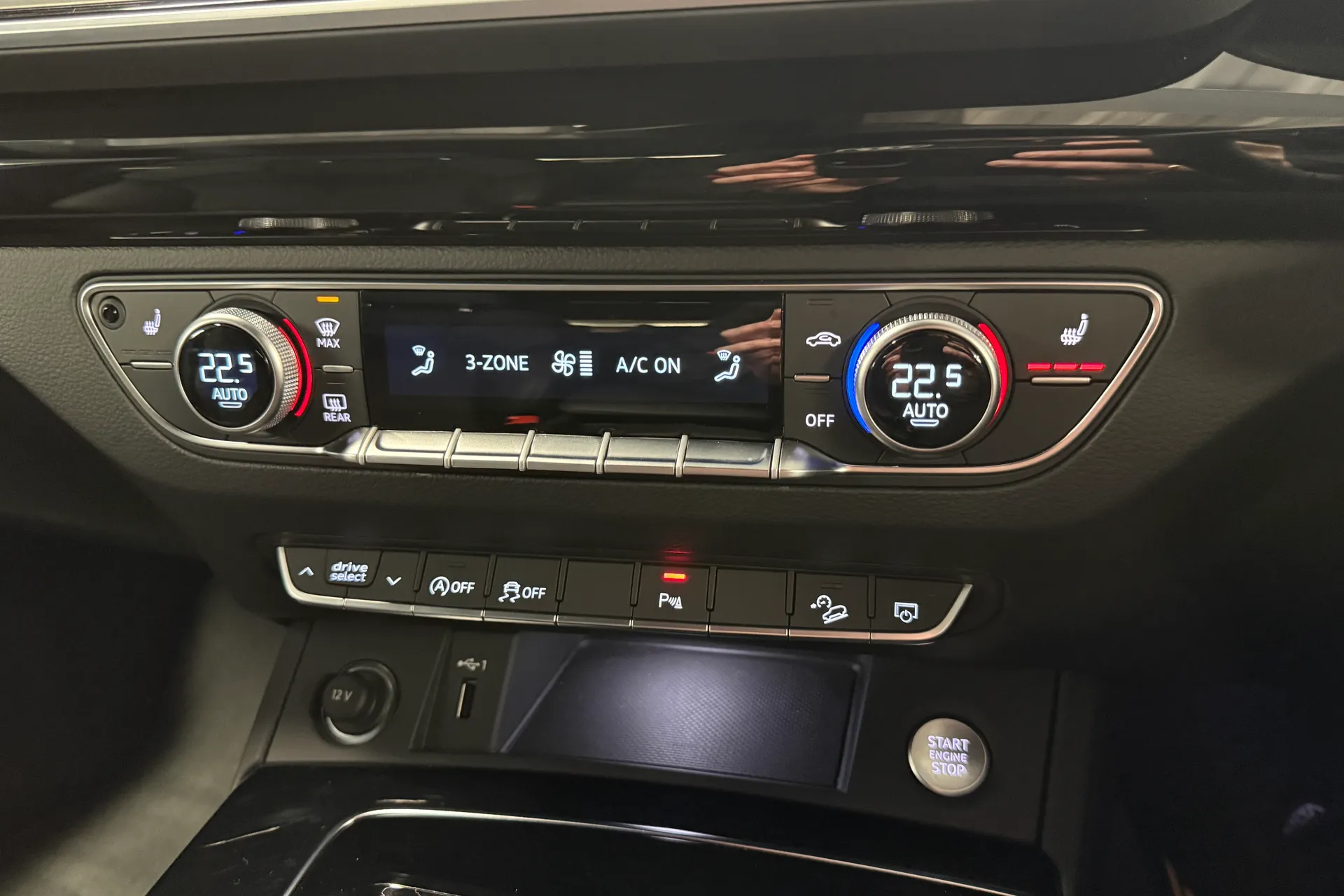 Audi Q5 thumbnail image number 21