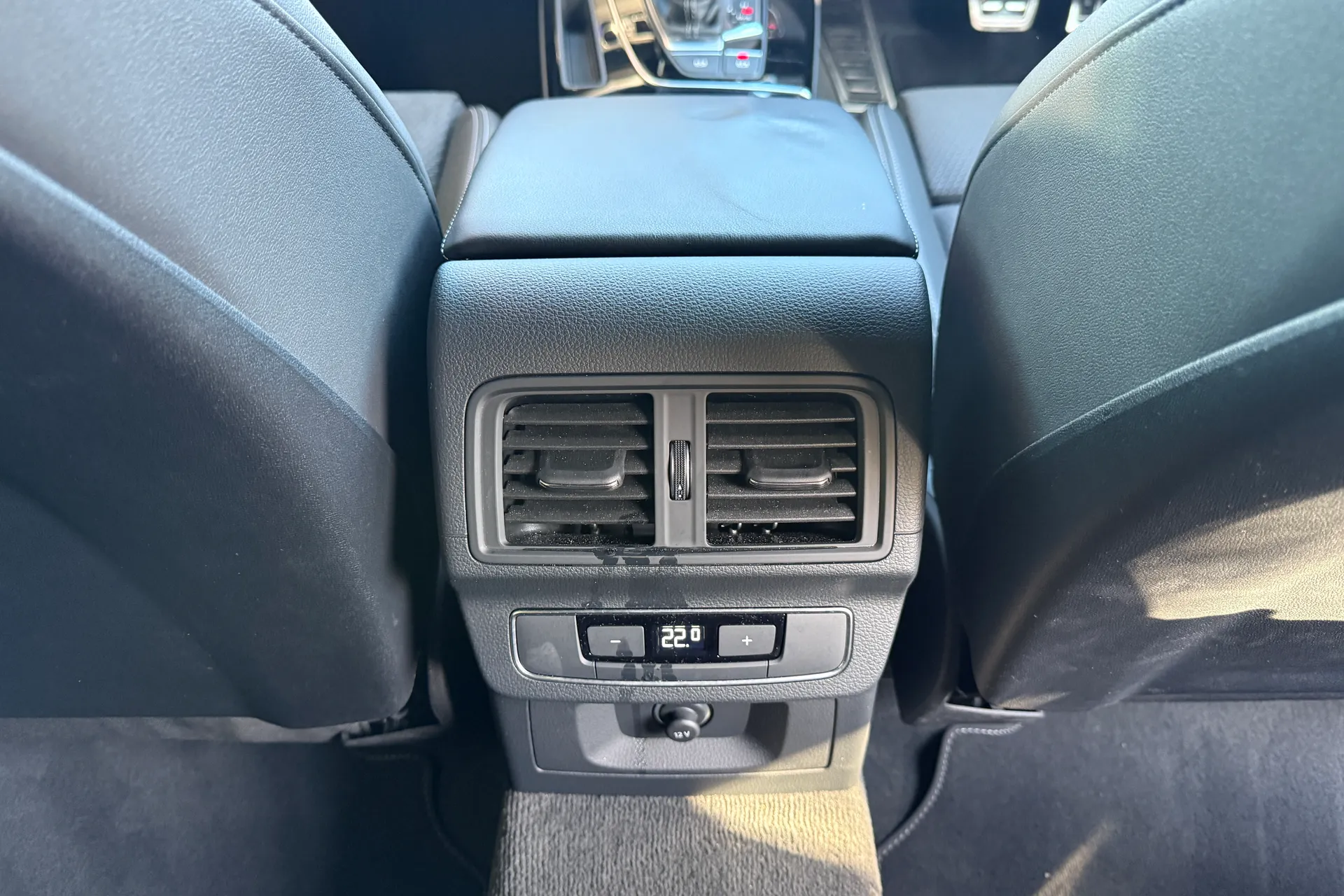 Audi Q5 thumbnail image number 43