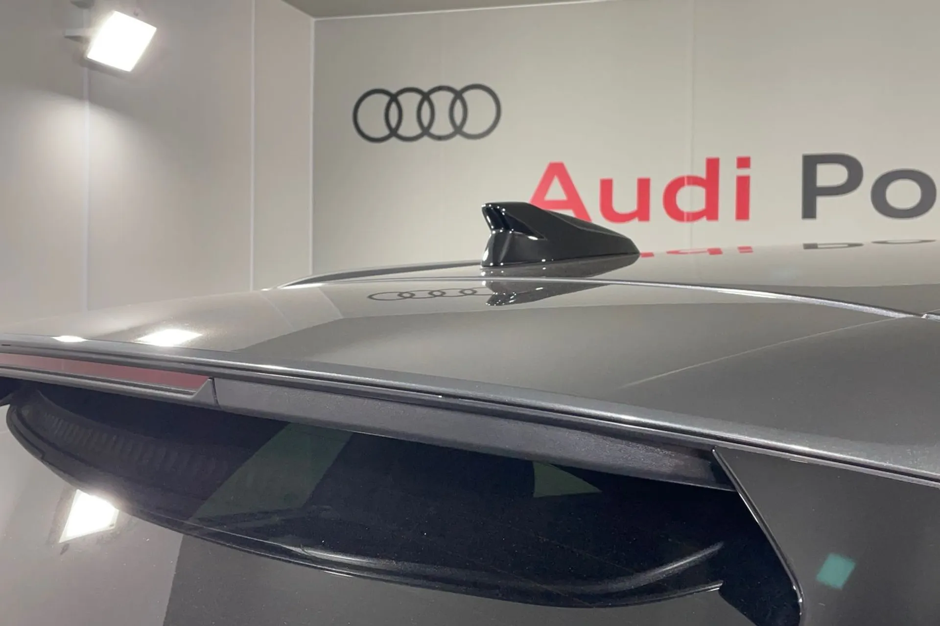 Audi Q5 thumbnail image number 16