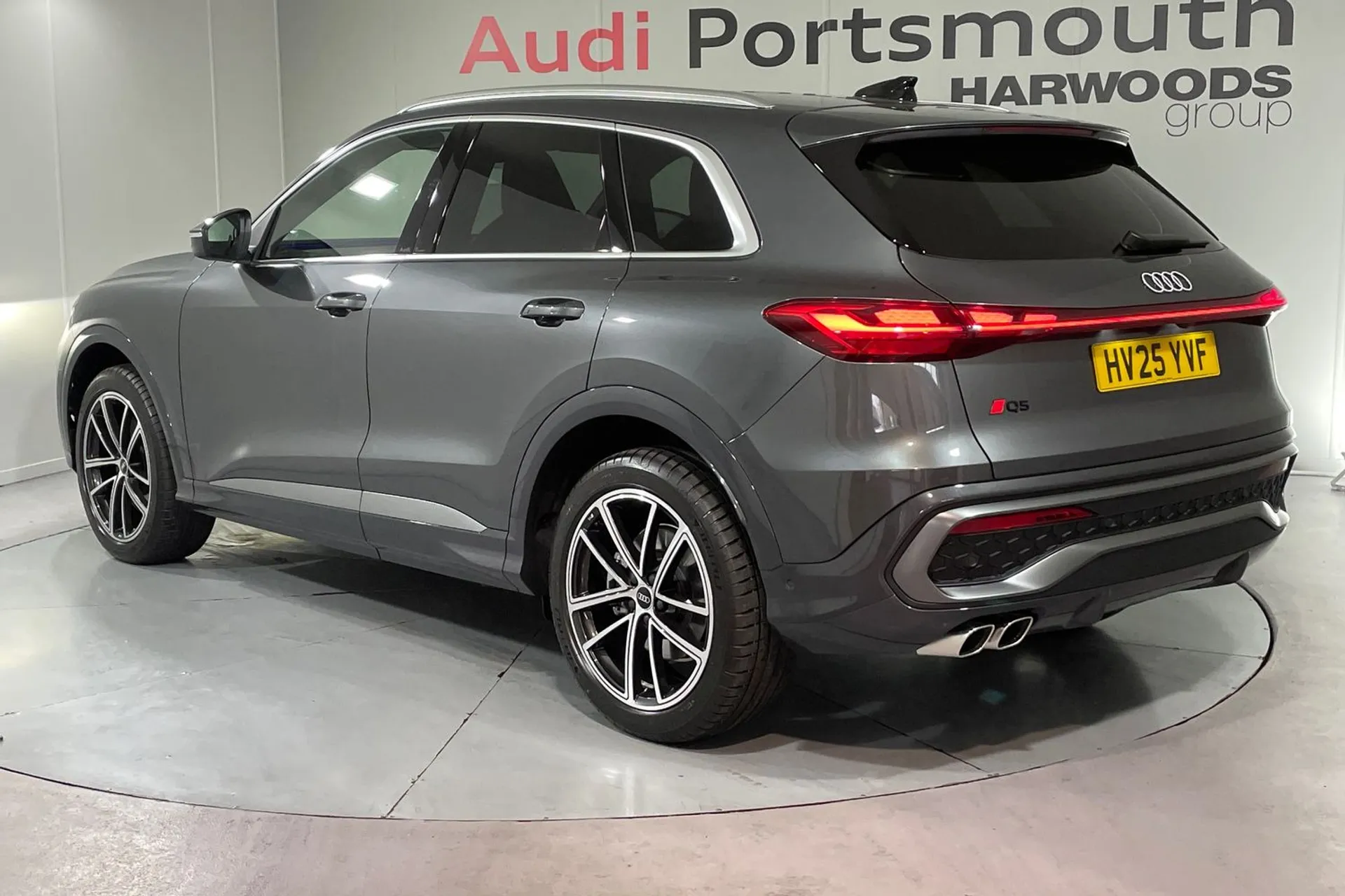 Audi Q5 thumbnail image number 8