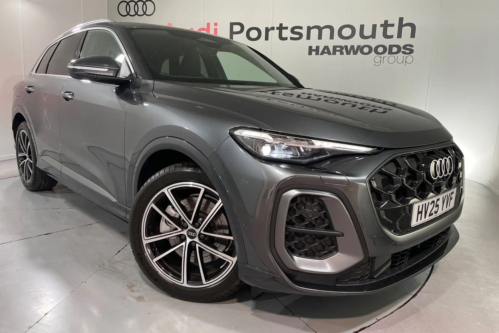 Audi Q5 thumbnail image number 5