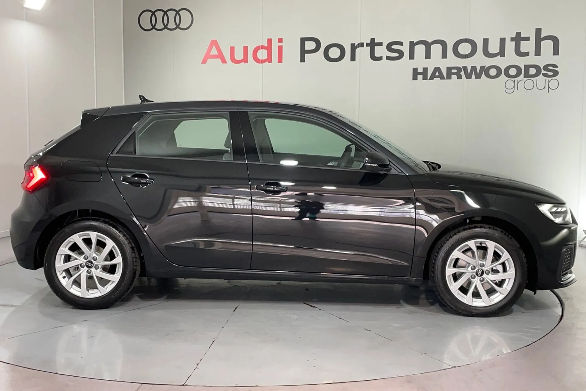 Audi A1 thumbnail image number 2