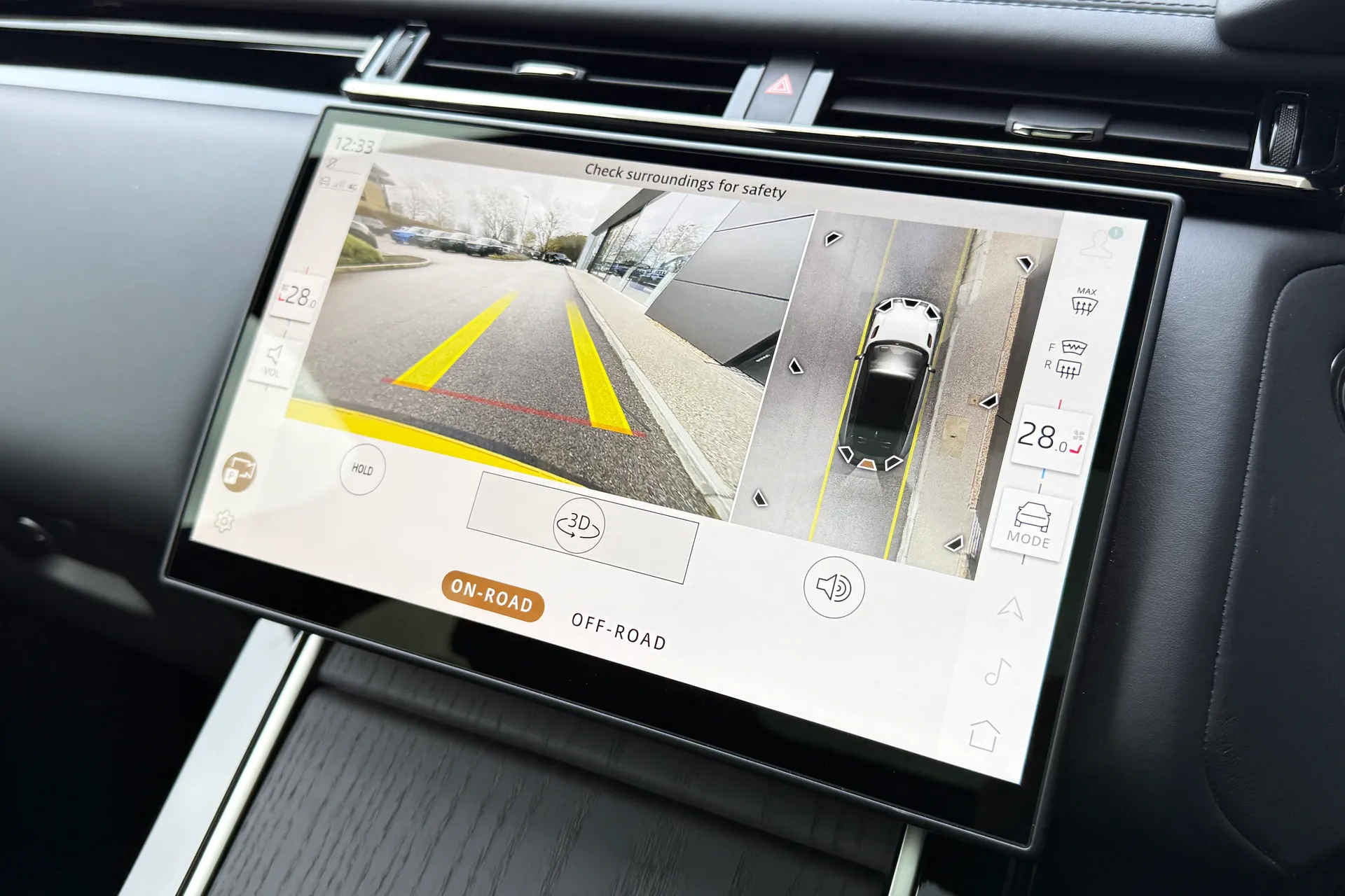 LAND ROVER RANGE ROVER VELAR thumbnail image number 7