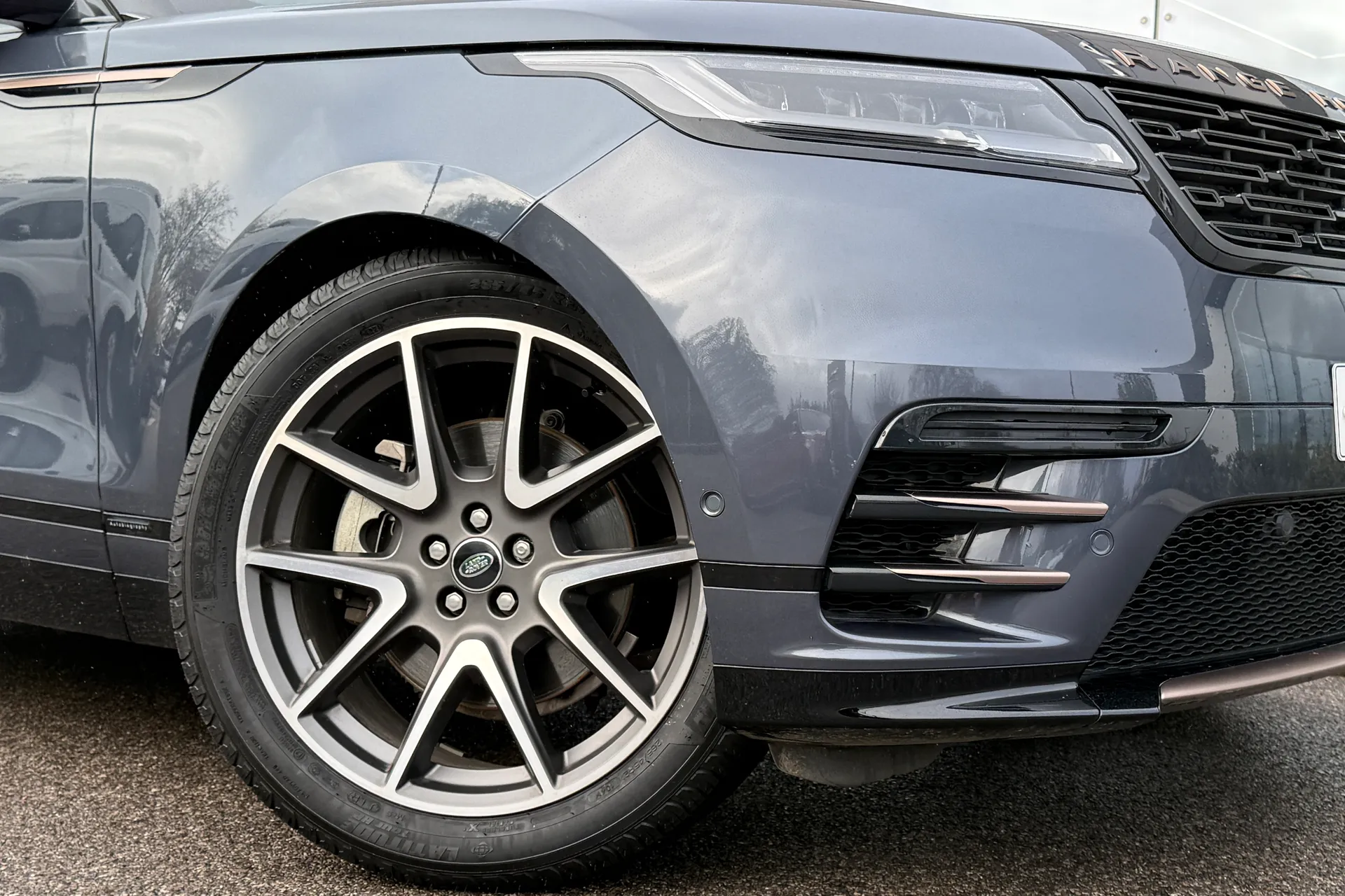 LAND ROVER RANGE ROVER VELAR thumbnail image number 11