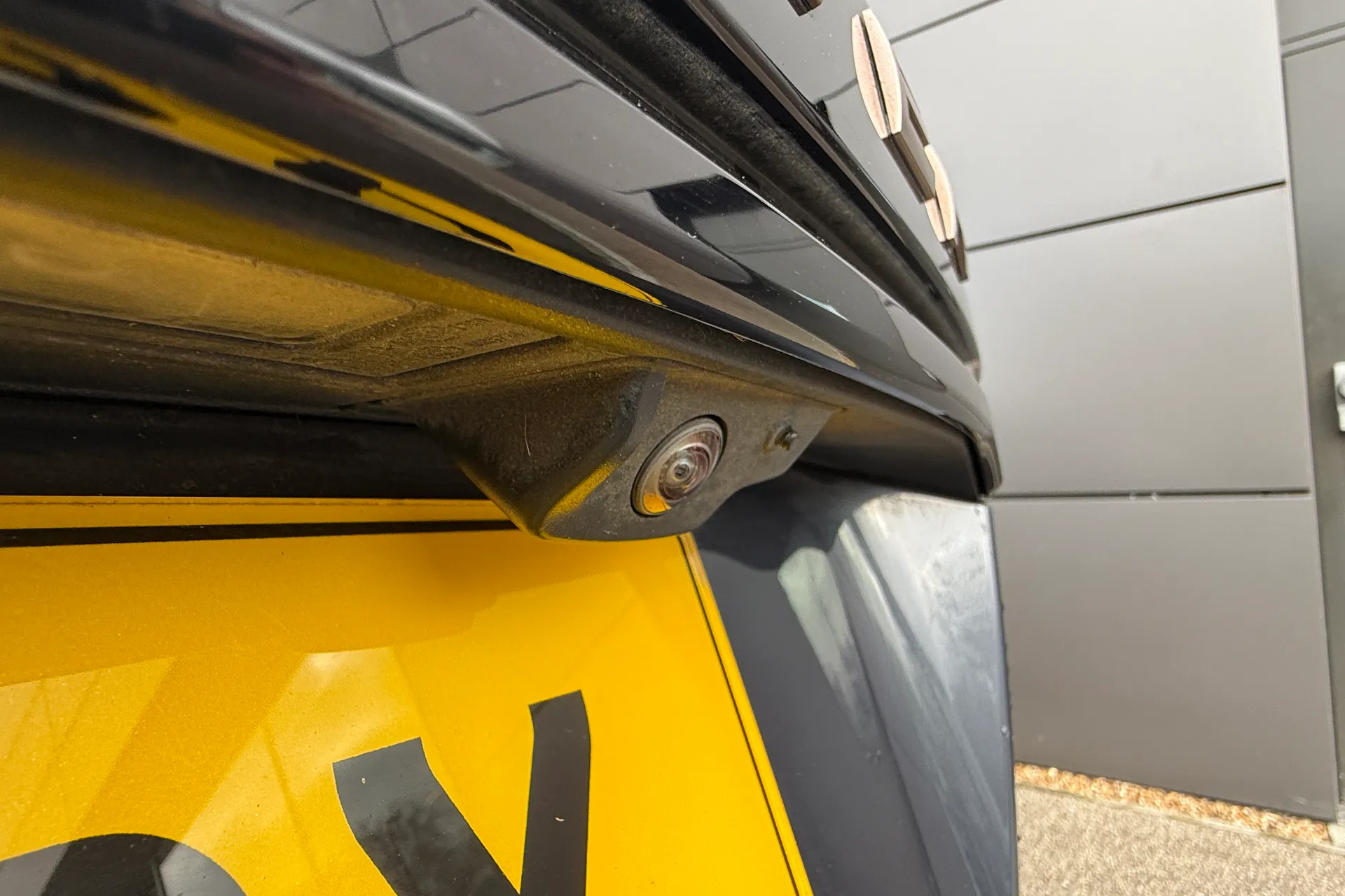 LAND ROVER RANGE ROVER VELAR thumbnail image number 29