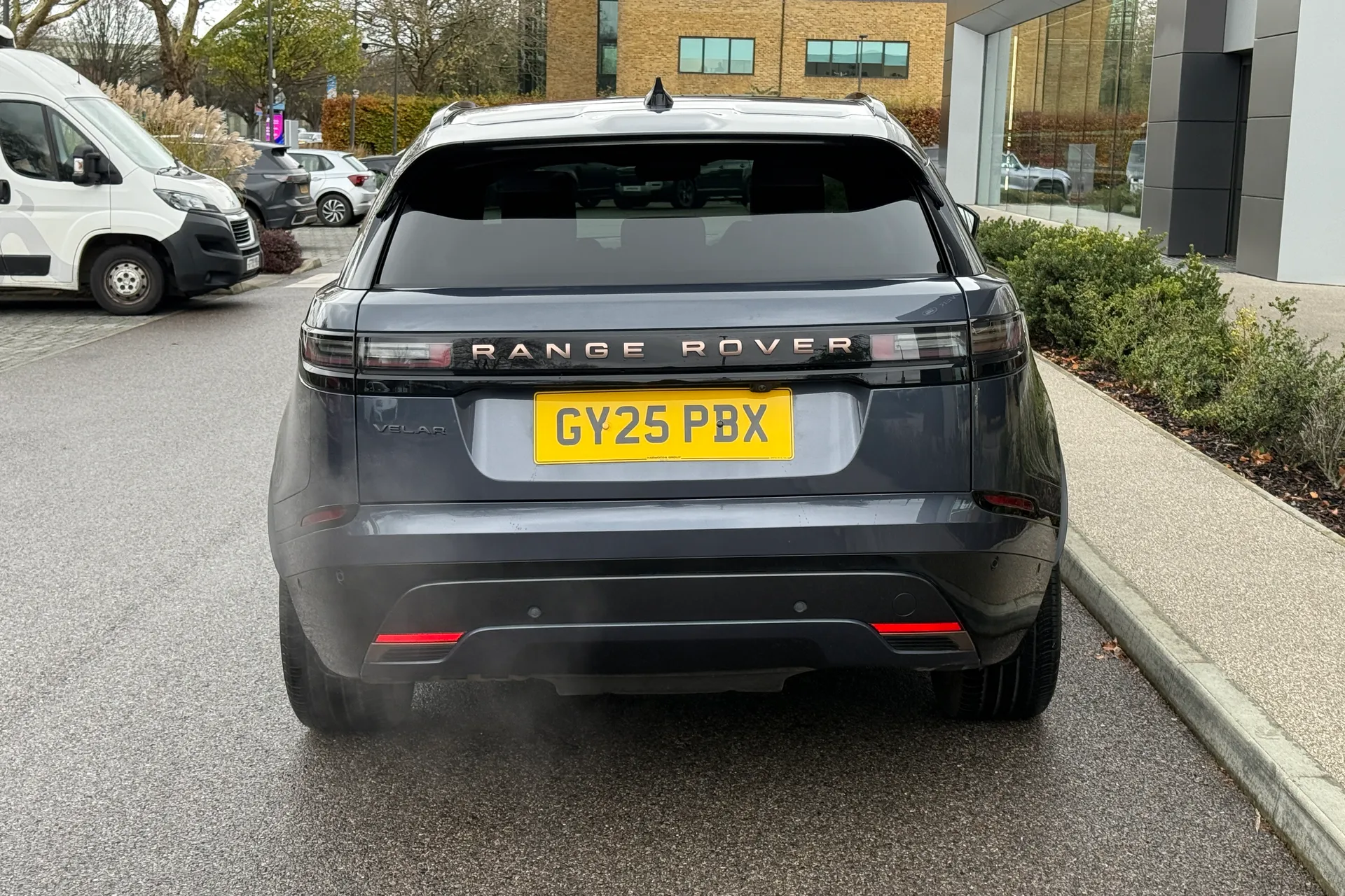 LAND ROVER RANGE ROVER VELAR thumbnail image number 15