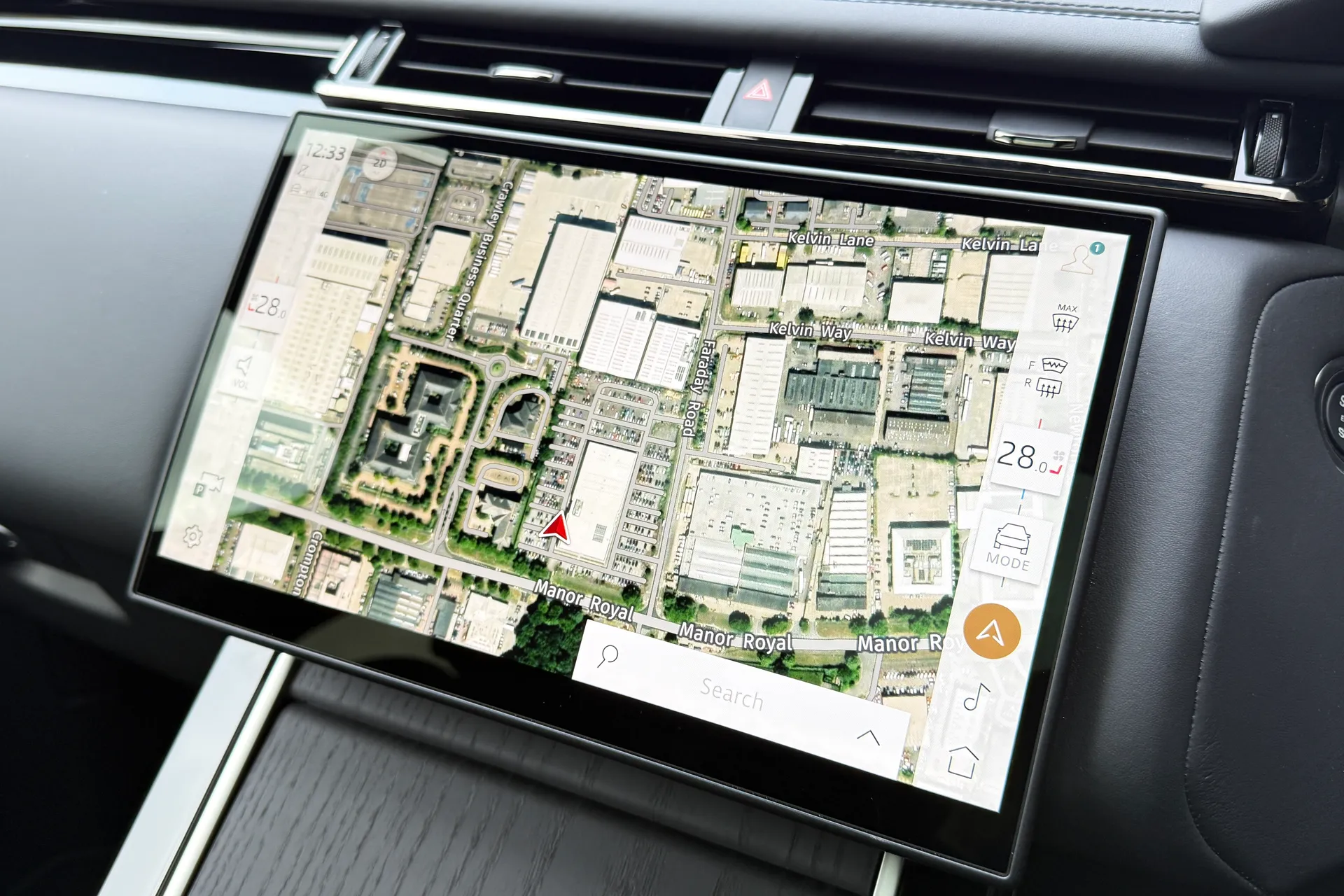 LAND ROVER RANGE ROVER VELAR thumbnail image number 6