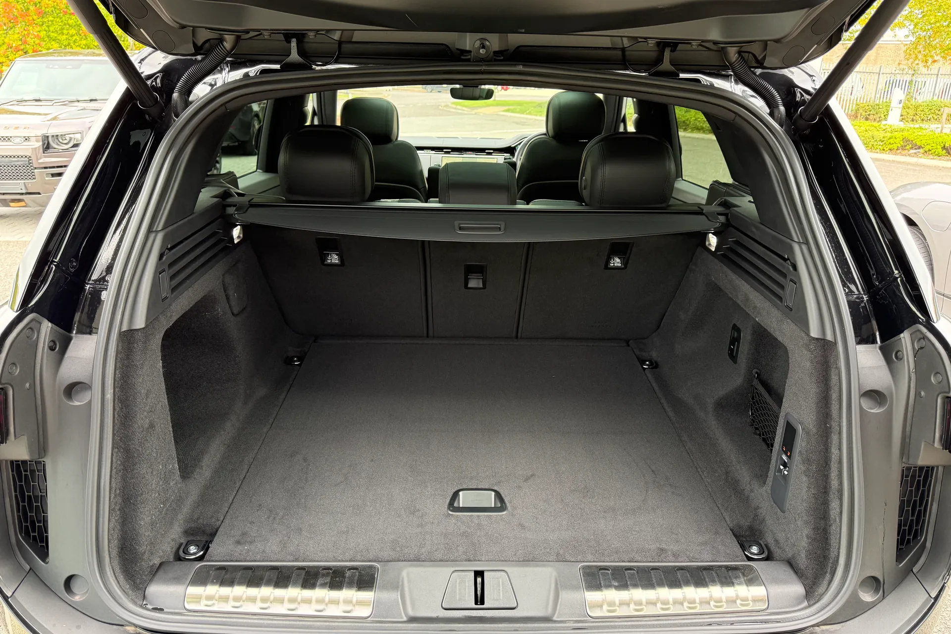 LAND ROVER RANGE ROVER SPORT thumbnail image number 10