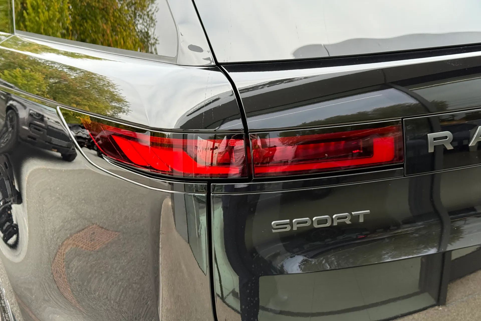 LAND ROVER RANGE ROVER SPORT thumbnail image number 19