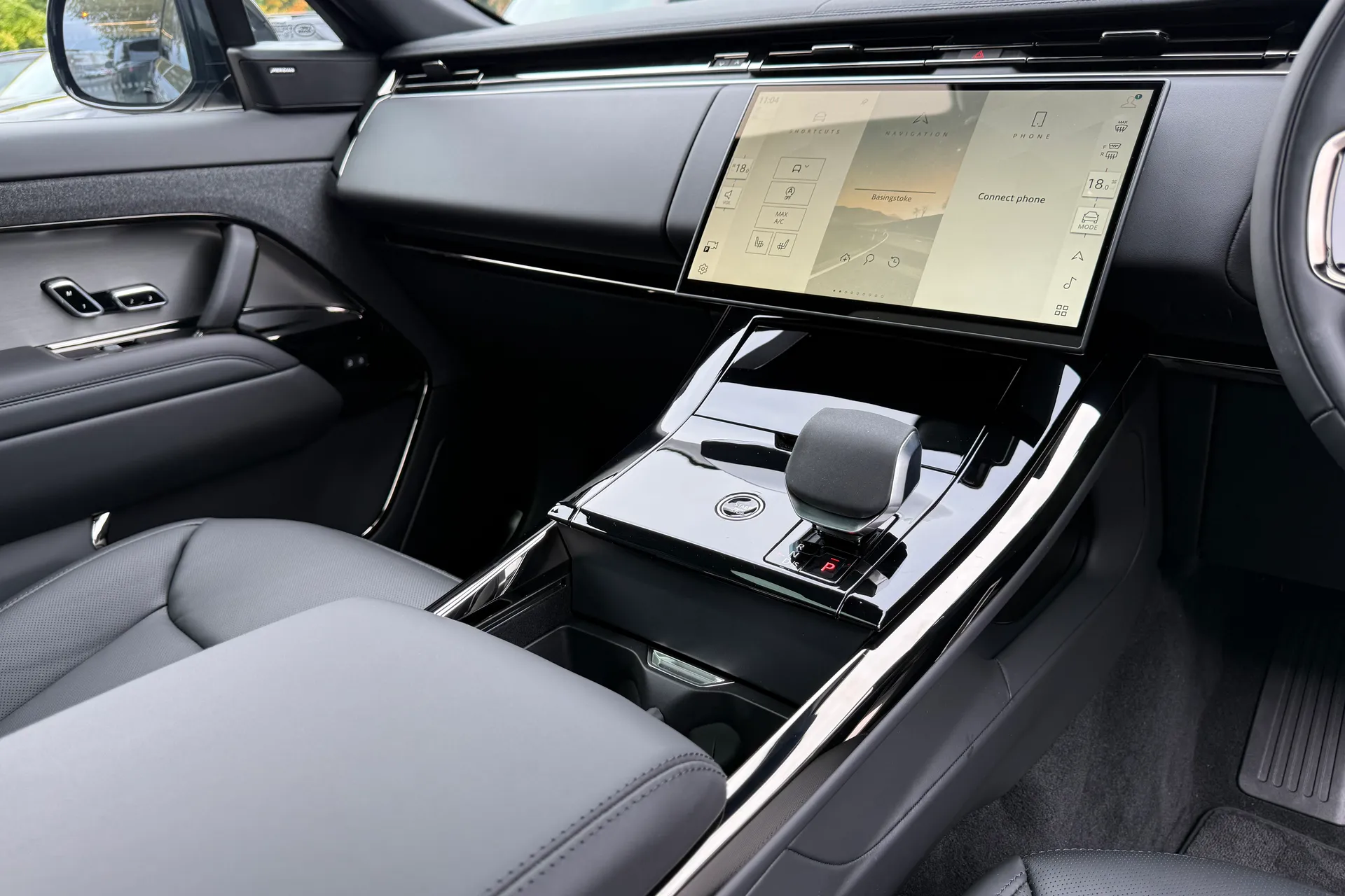 LAND ROVER RANGE ROVER SPORT thumbnail image number 13