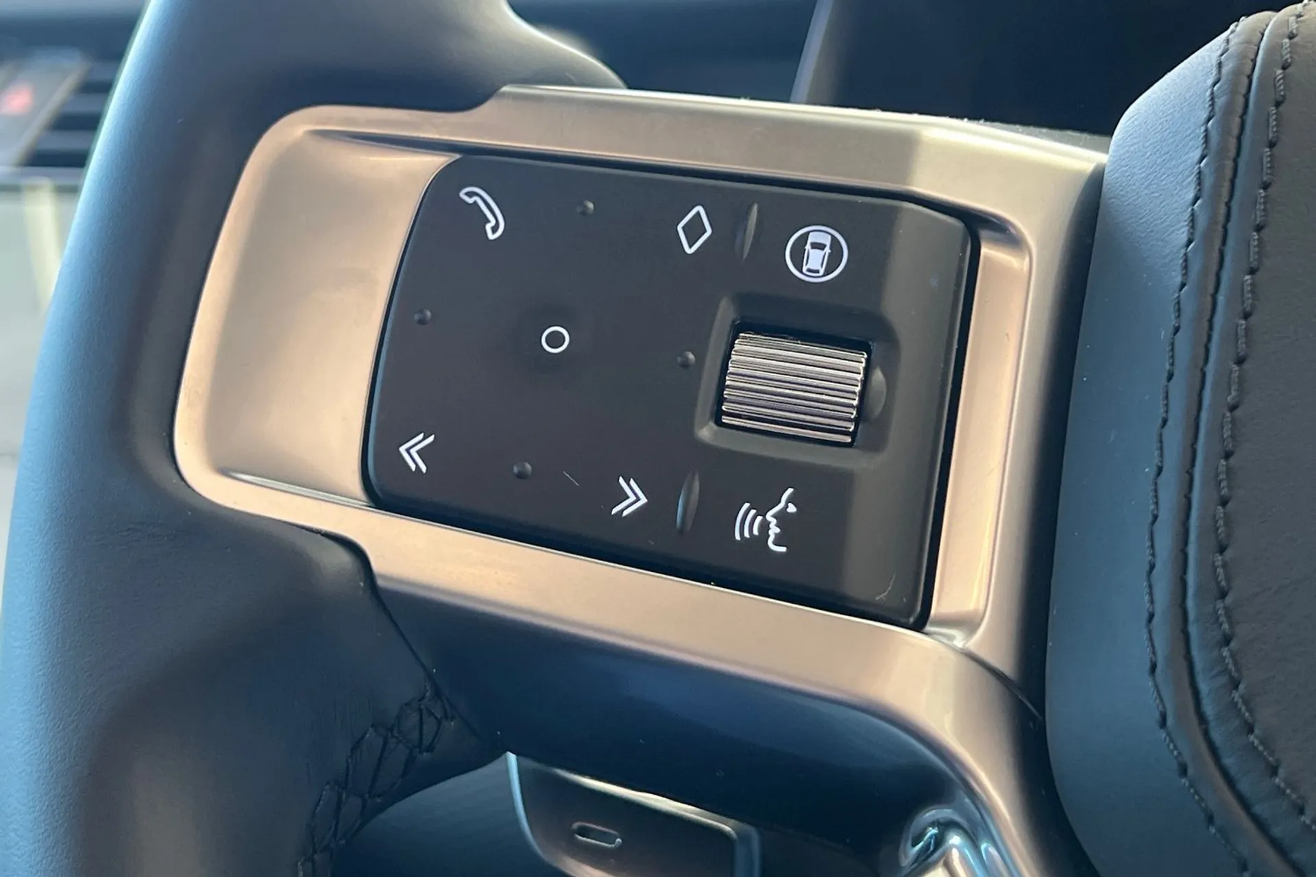 LAND ROVER DISCOVERY thumbnail image number 44