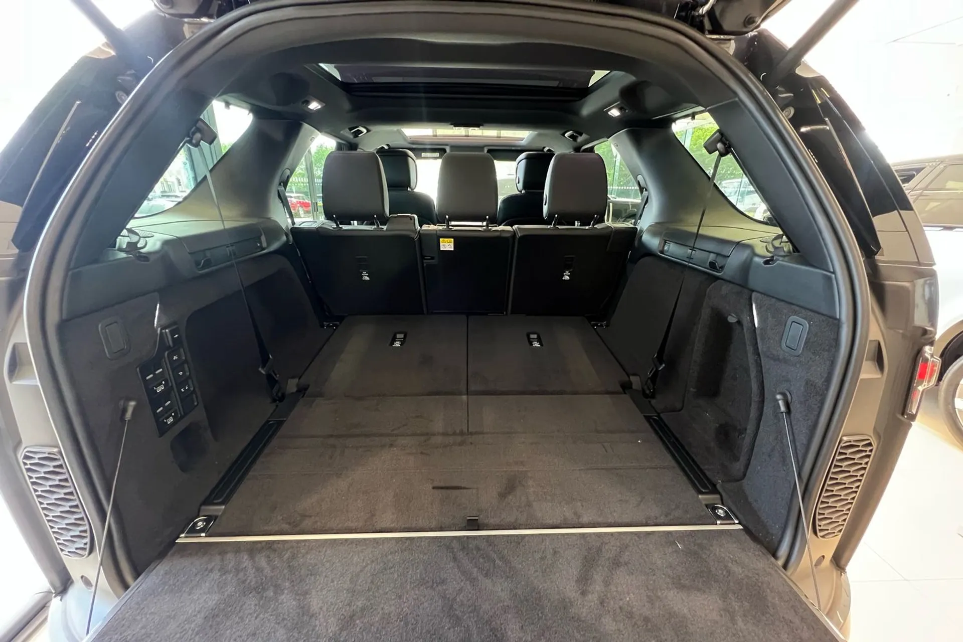 LAND ROVER DISCOVERY thumbnail image number 29