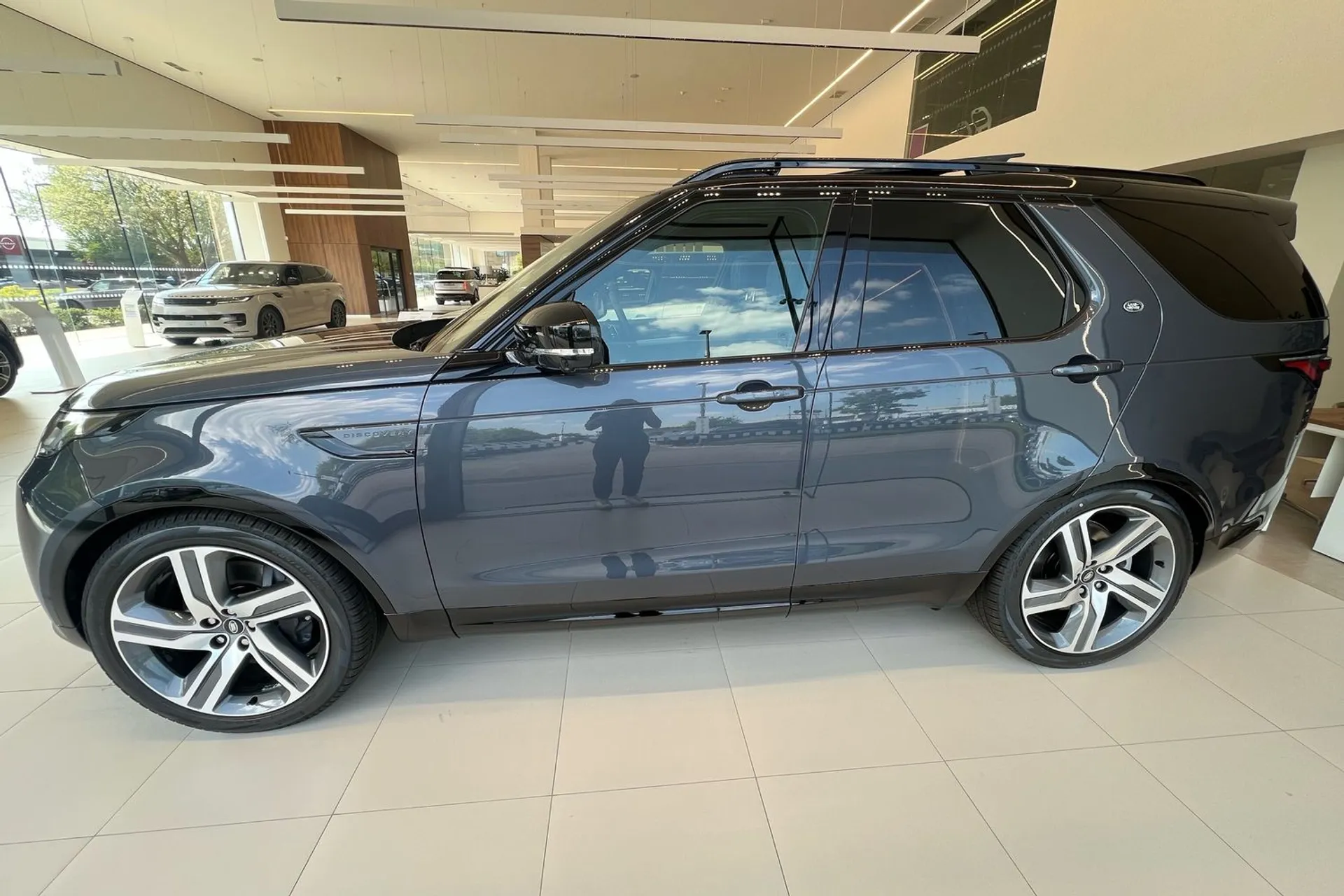 LAND ROVER DISCOVERY thumbnail image number 8