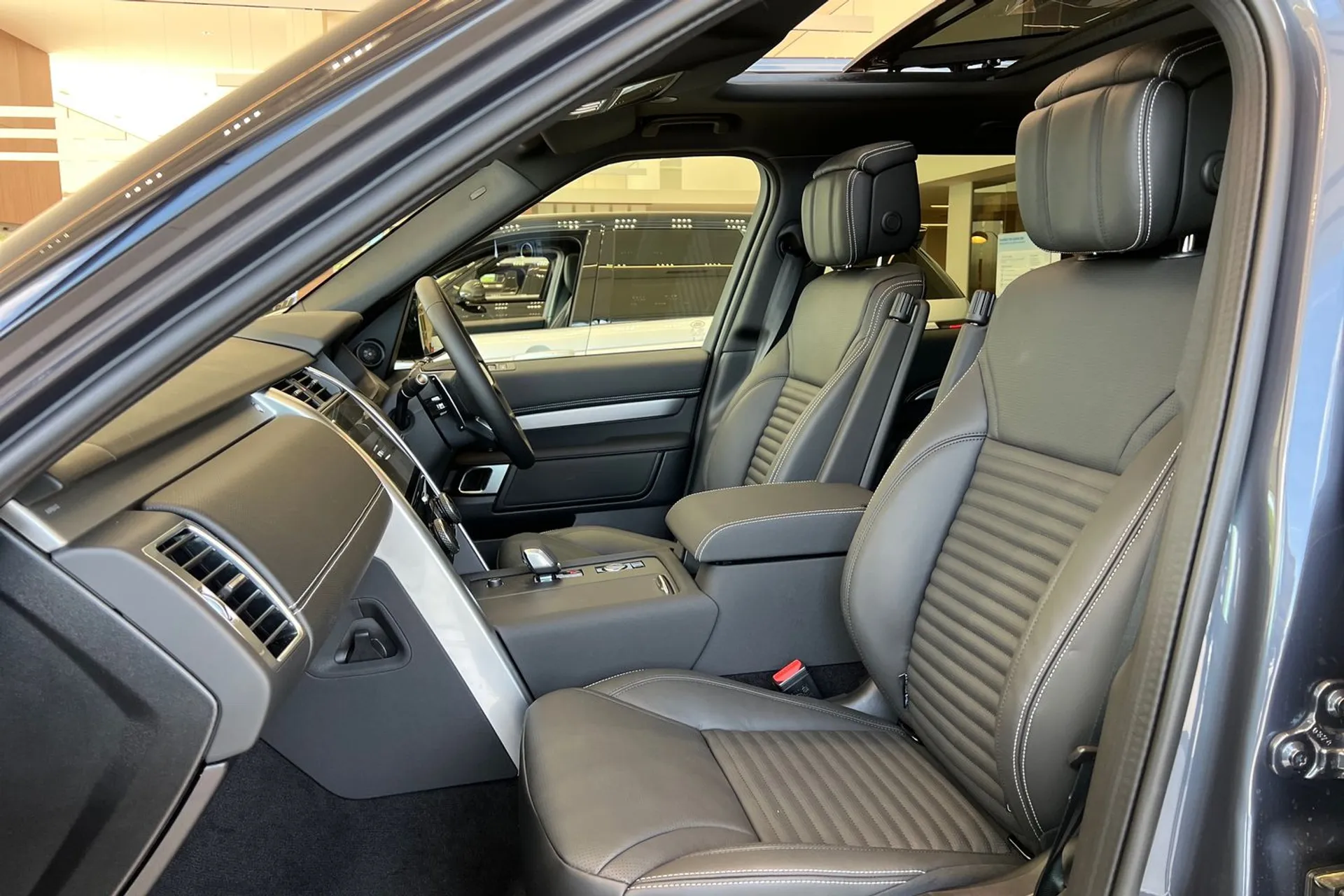 LAND ROVER DISCOVERY thumbnail image number 42