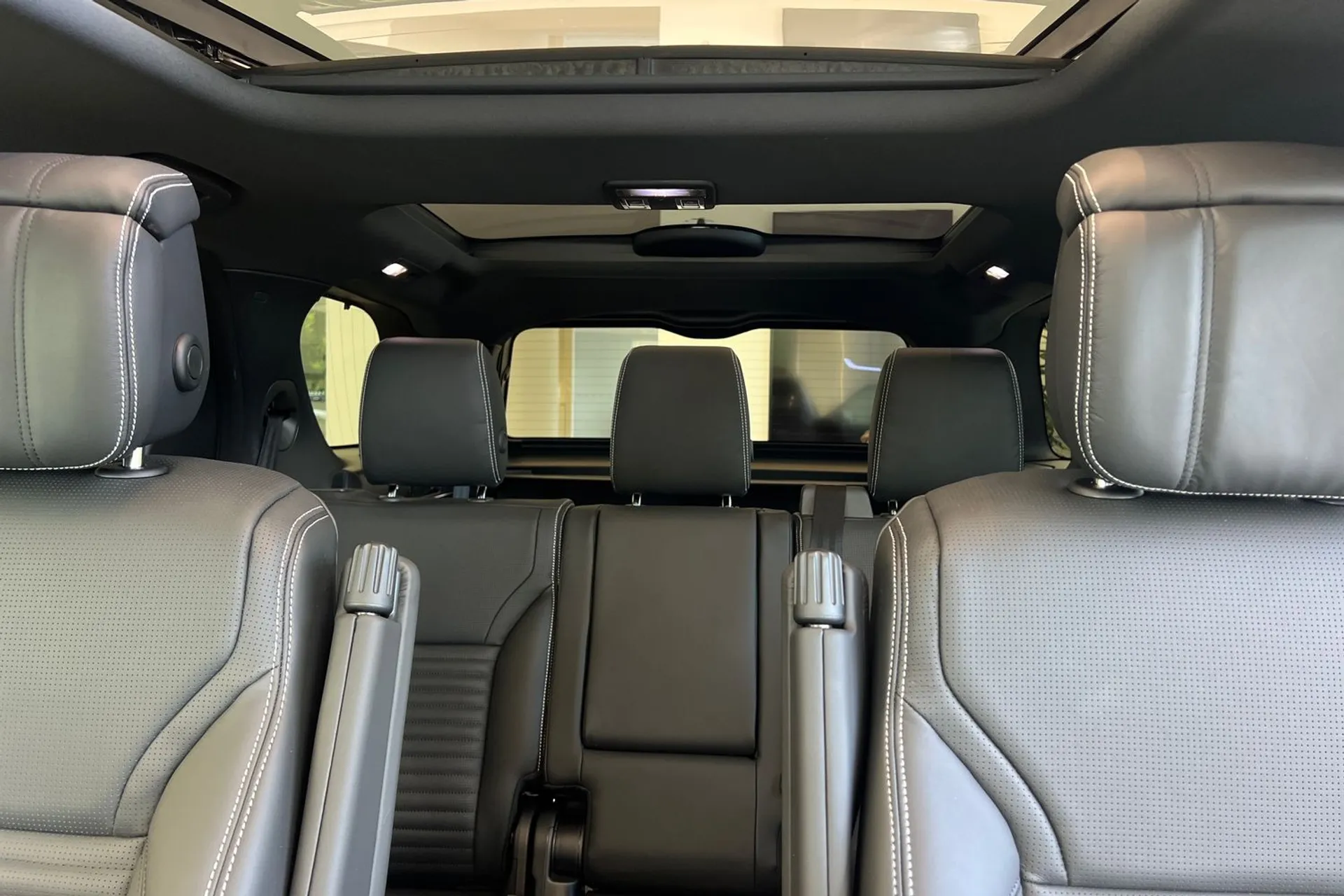 LAND ROVER DISCOVERY thumbnail image number 35