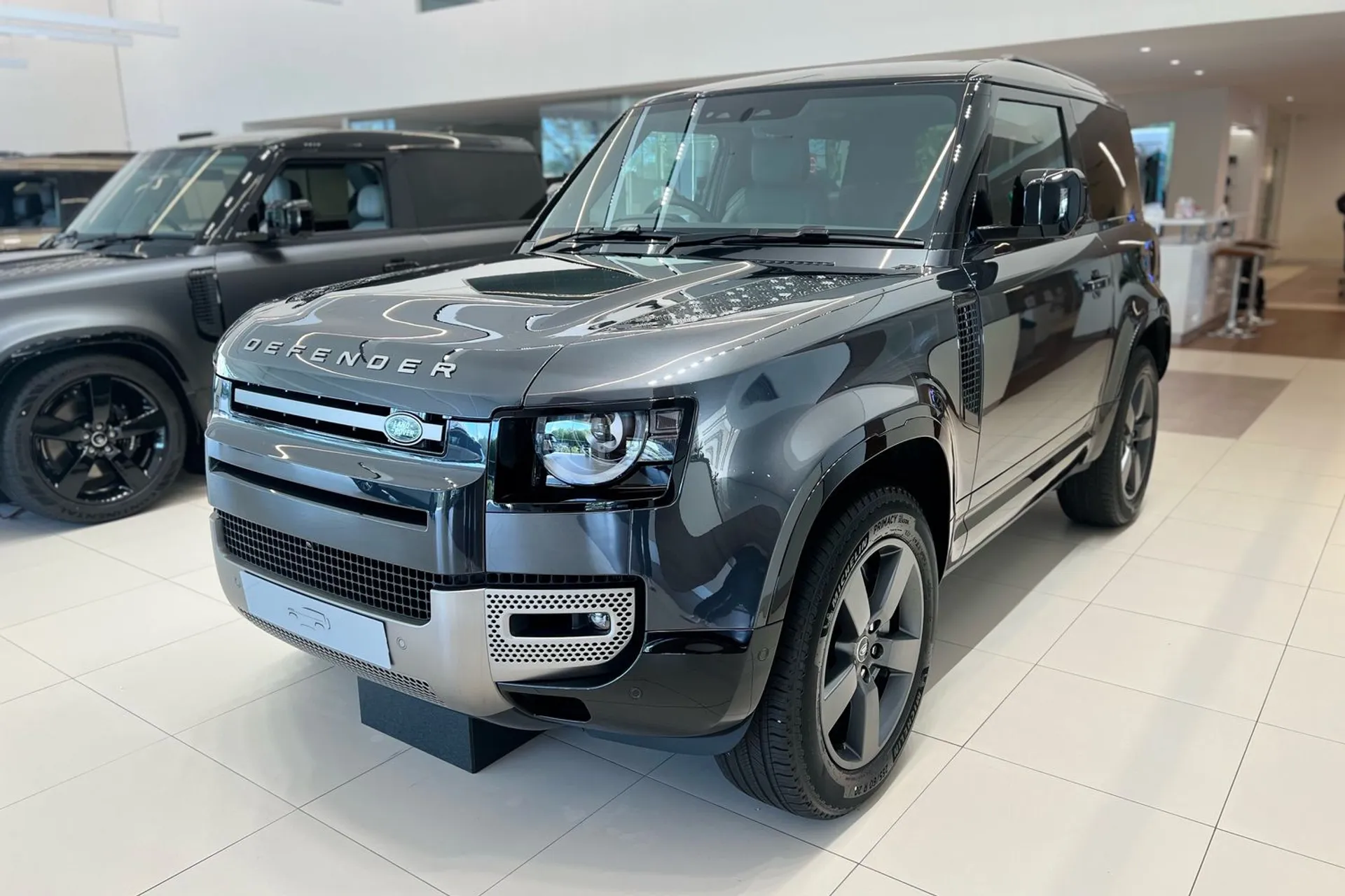 LAND ROVER Defender 90 thumbnail image number 12