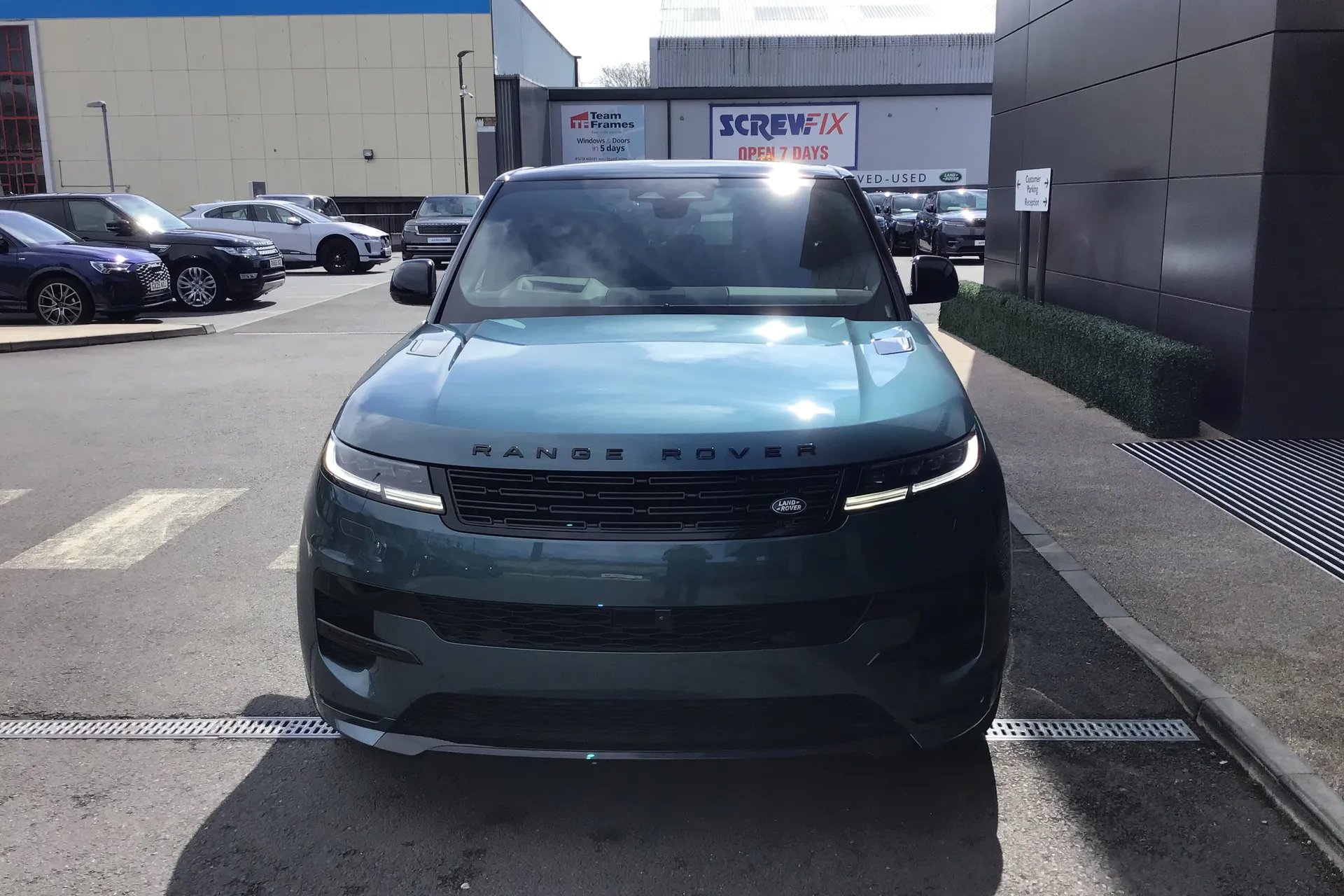 LAND ROVER RANGE ROVER SPORT thumbnail image number 4