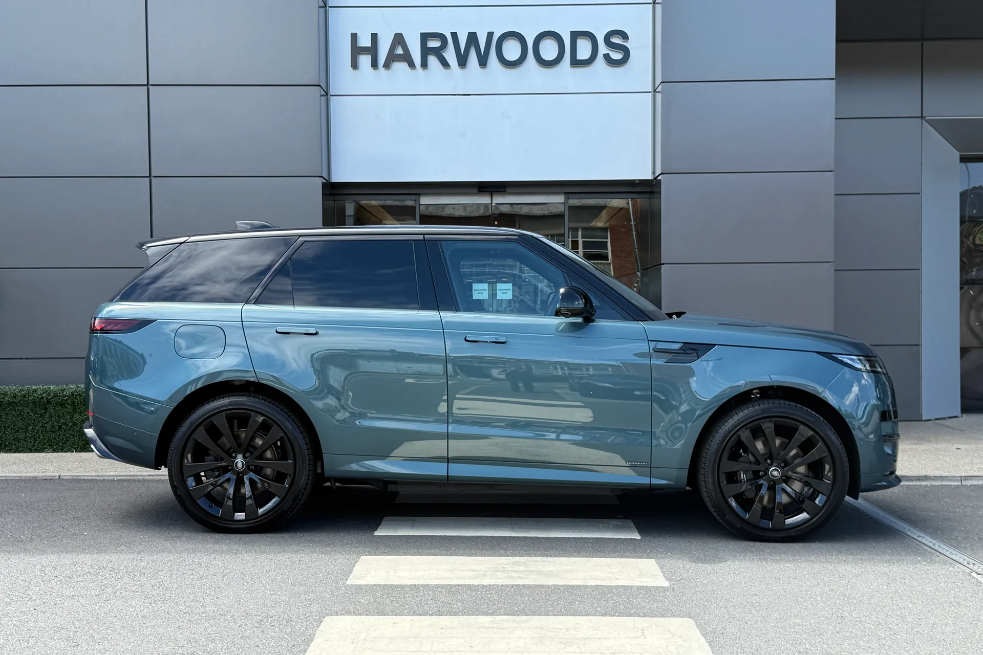 LAND ROVER RANGE ROVER SPORT thumbnail image number 2