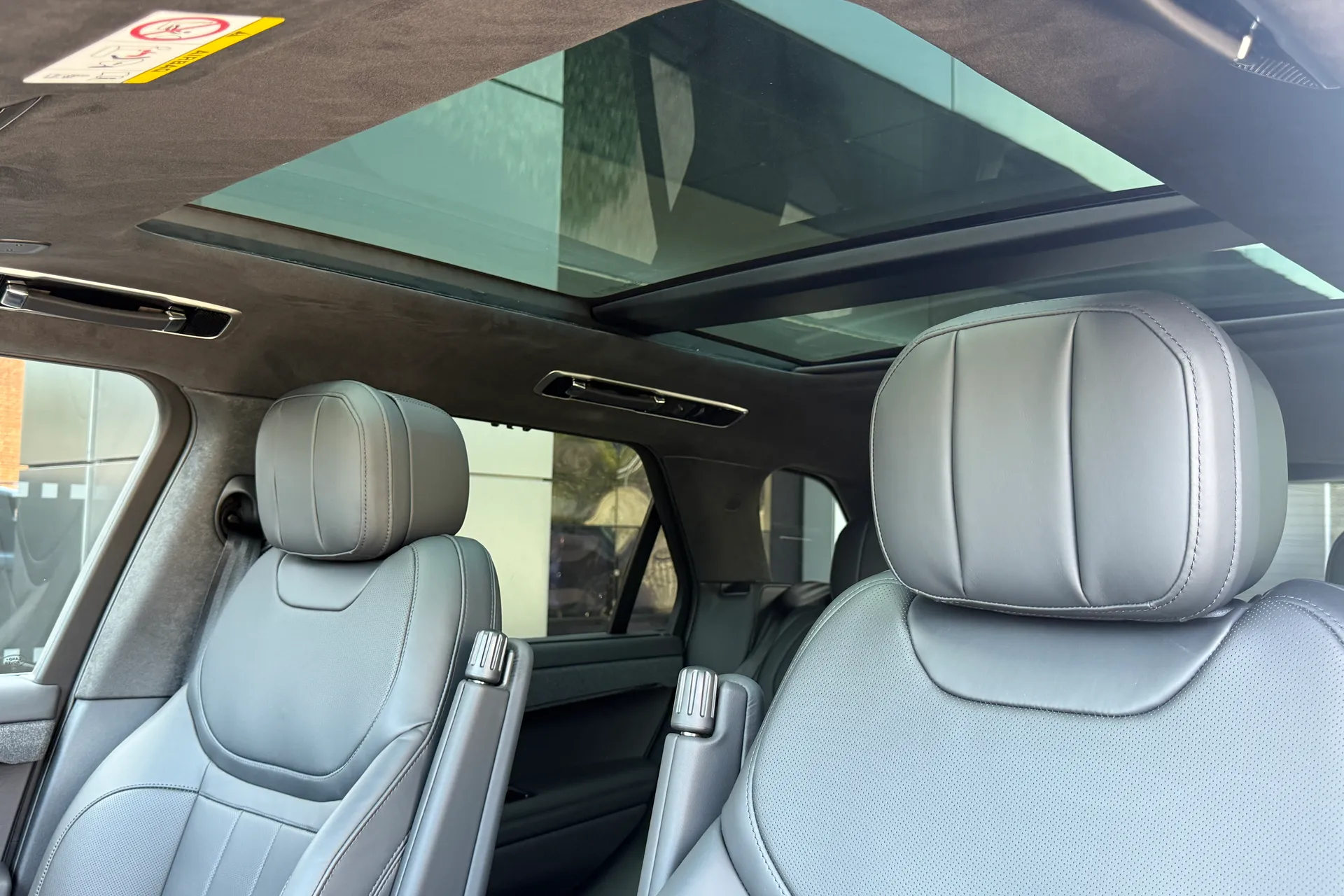 LAND ROVER RANGE ROVER SPORT thumbnail image number 61