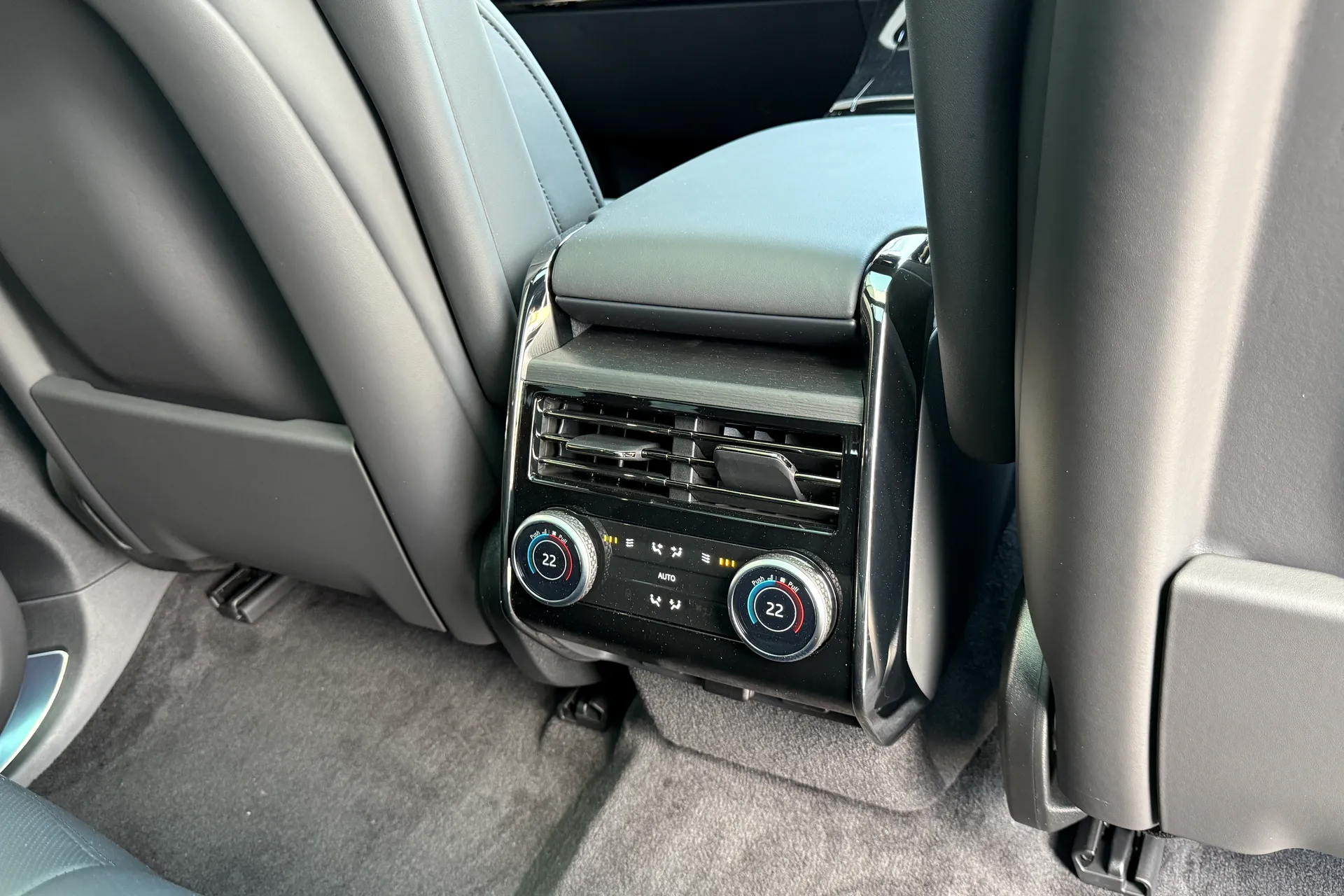 LAND ROVER RANGE ROVER SPORT thumbnail image number 58