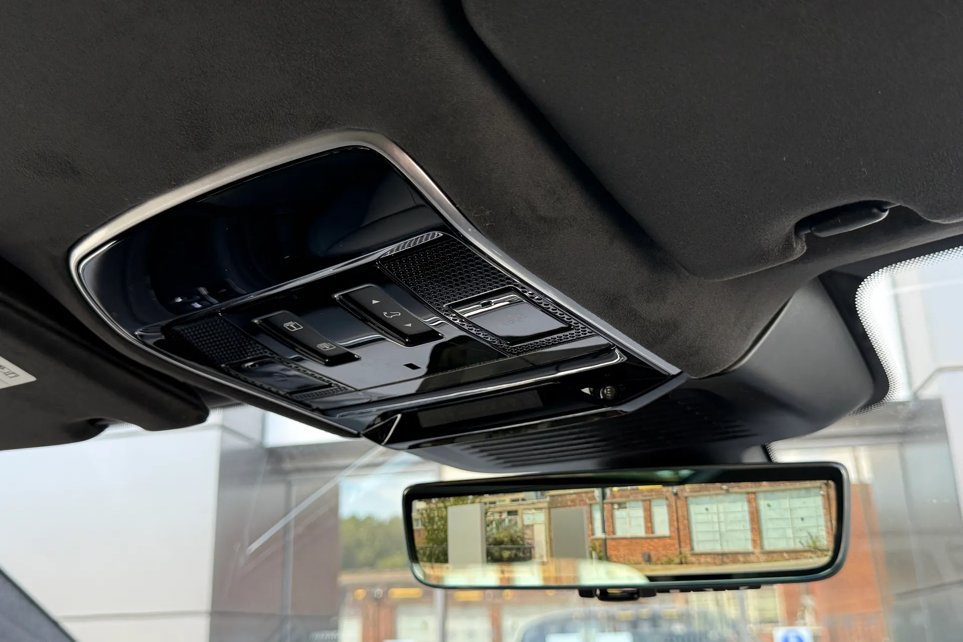 LAND ROVER RANGE ROVER SPORT thumbnail image number 17