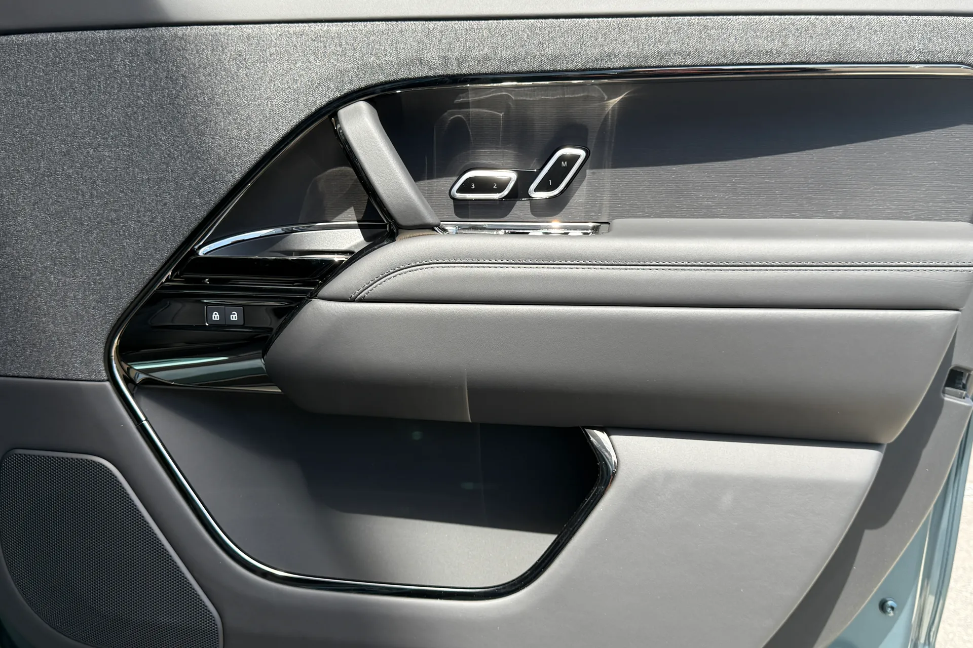 LAND ROVER RANGE ROVER SPORT thumbnail image number 26