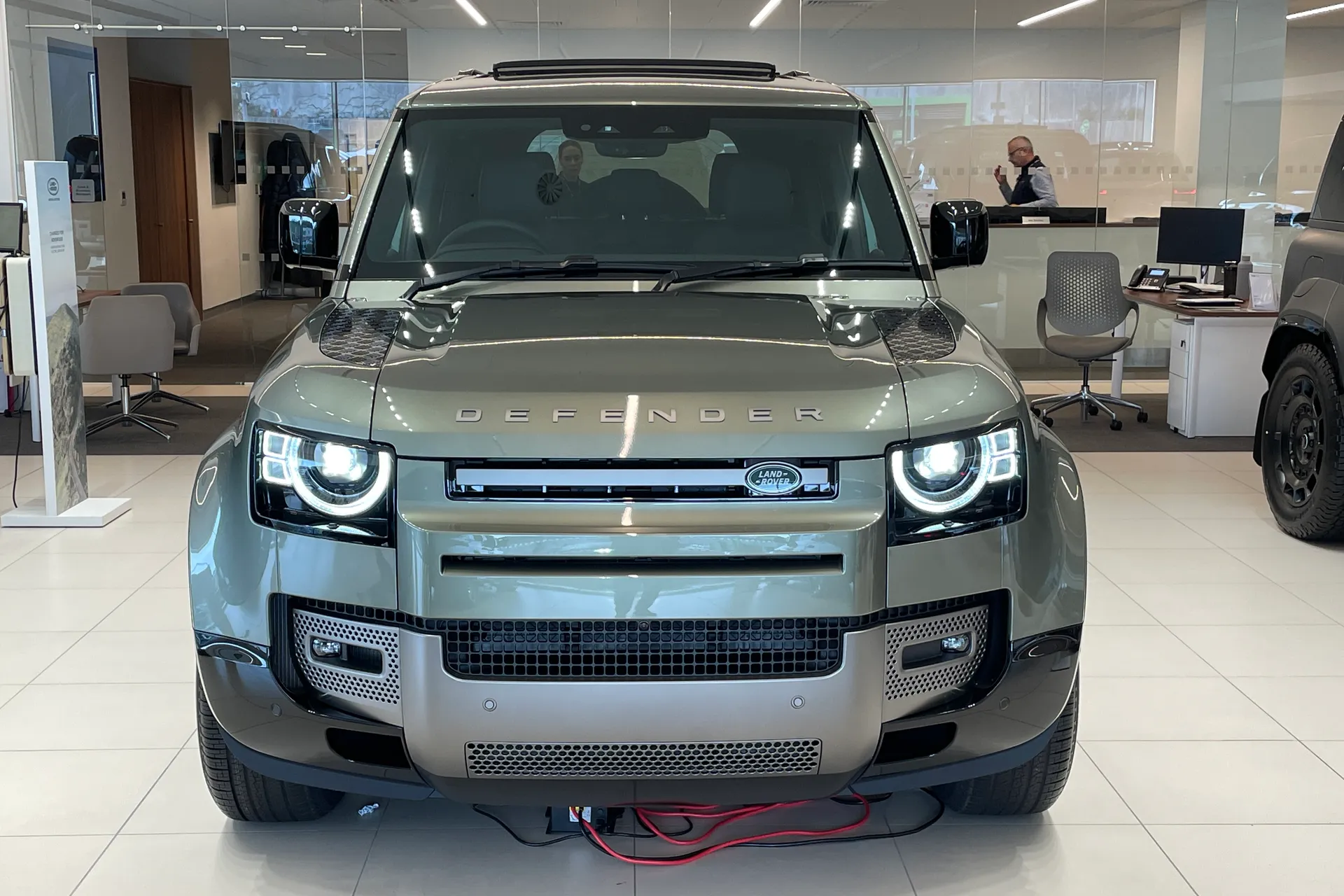 LAND ROVER Defender 110 thumbnail image number 5