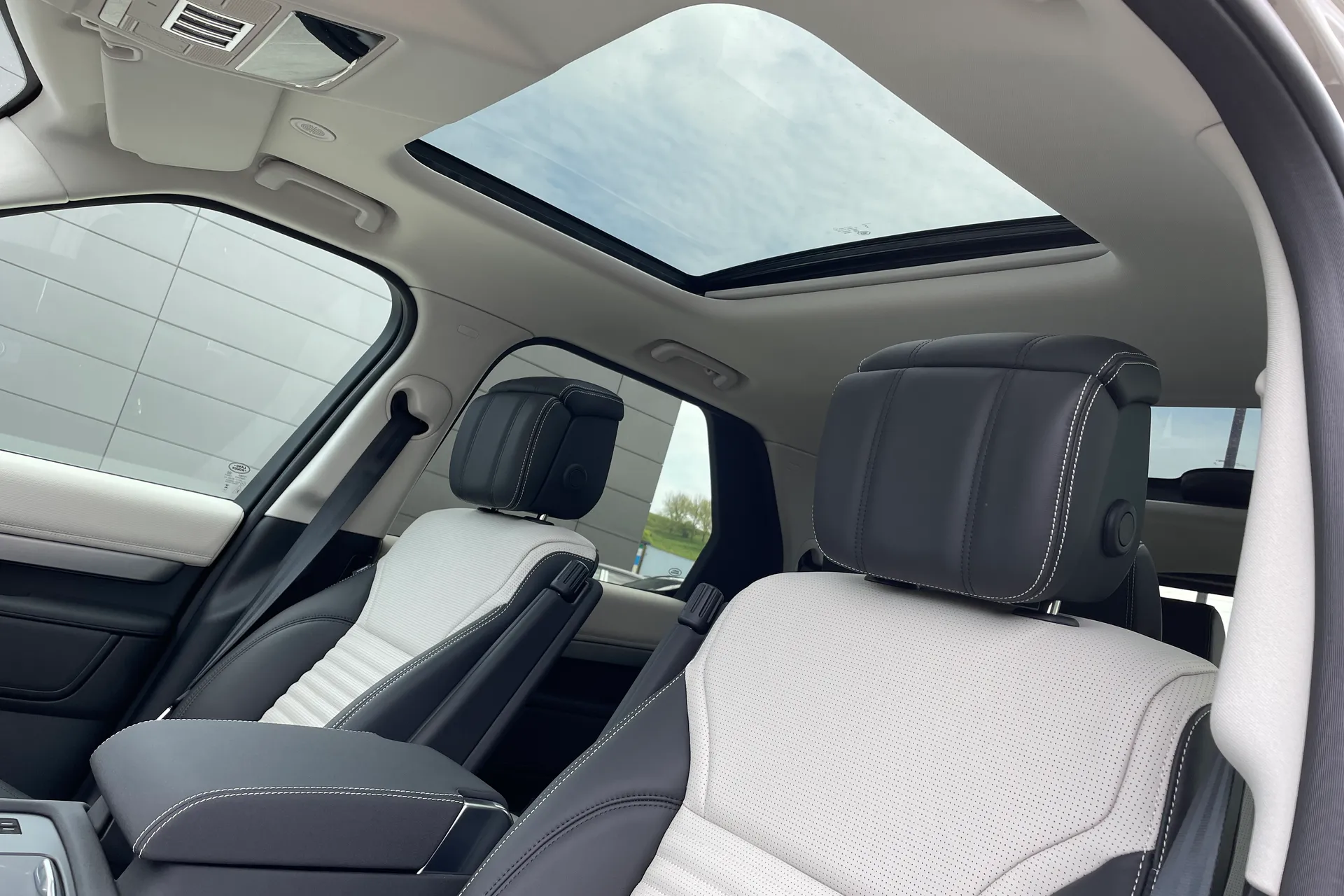 LAND ROVER DISCOVERY thumbnail image number 30