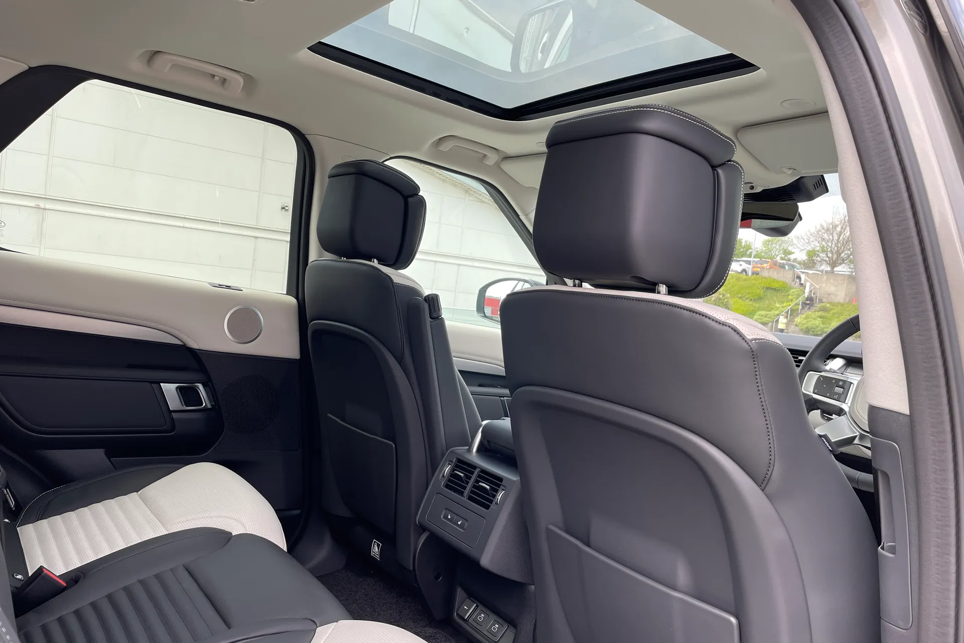 LAND ROVER DISCOVERY thumbnail image number 14