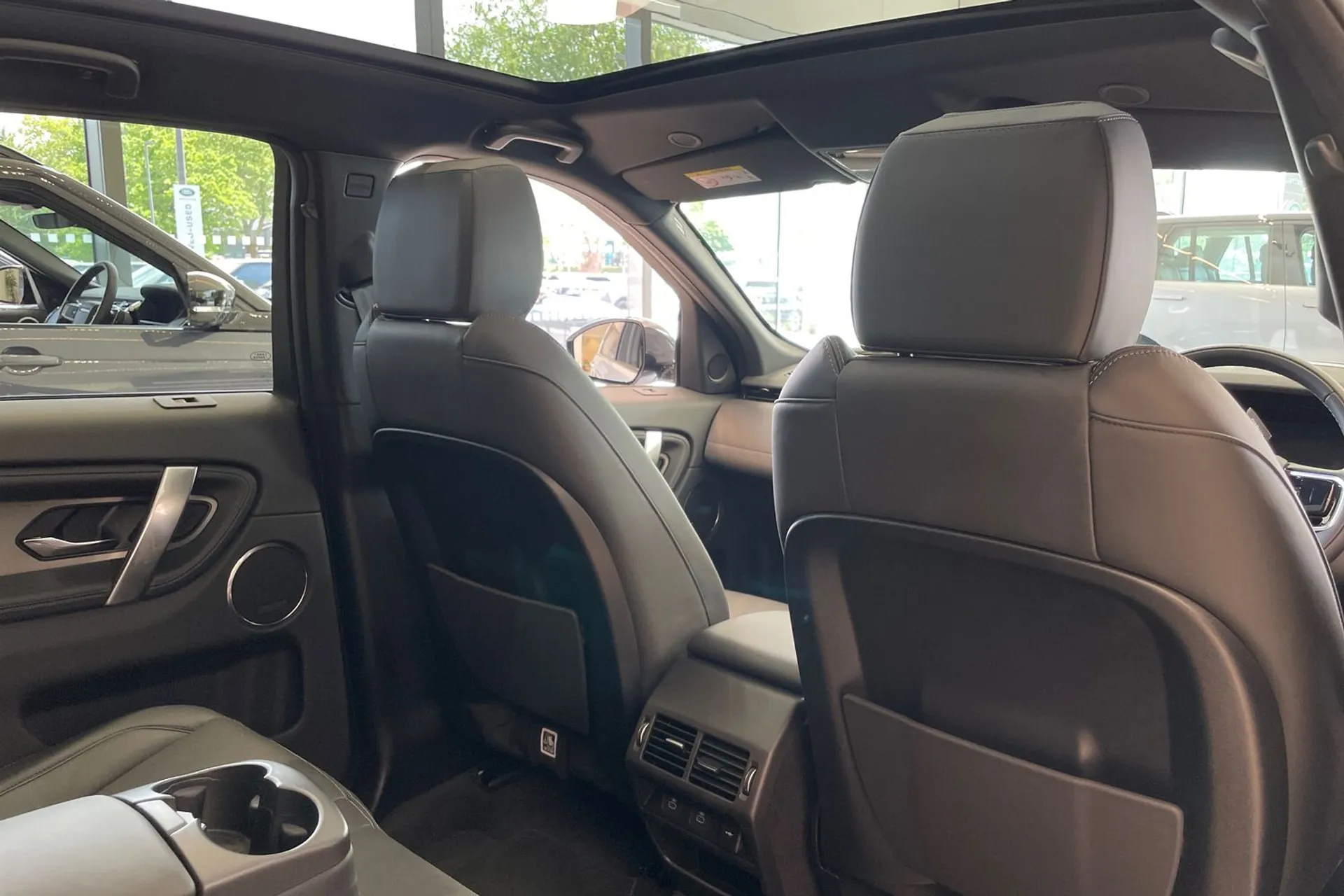 LAND ROVER DISCOVERY SPORT thumbnail image number 37