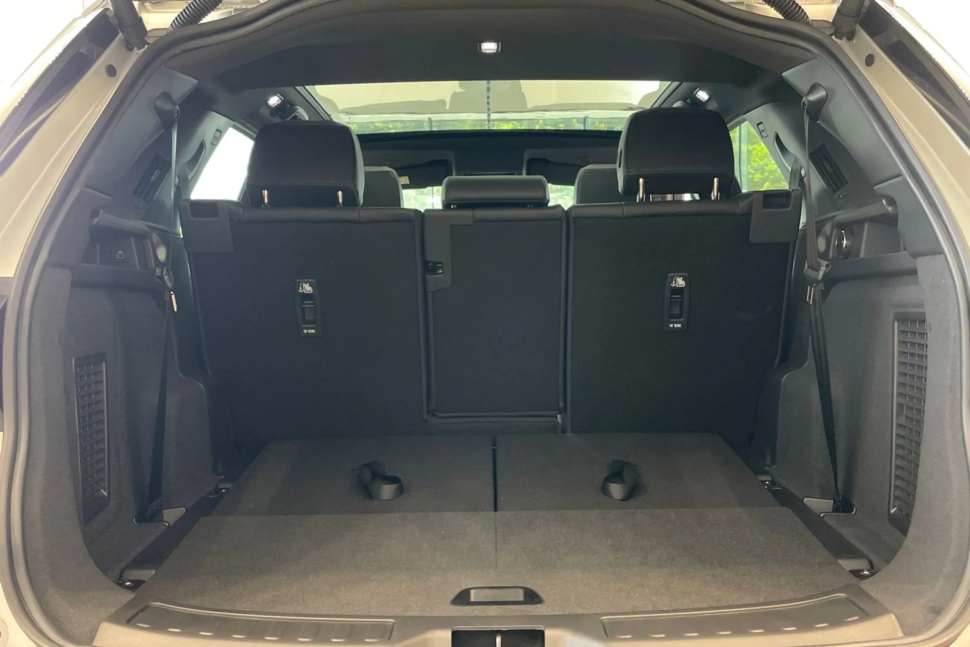 LAND ROVER DISCOVERY SPORT thumbnail image number 31