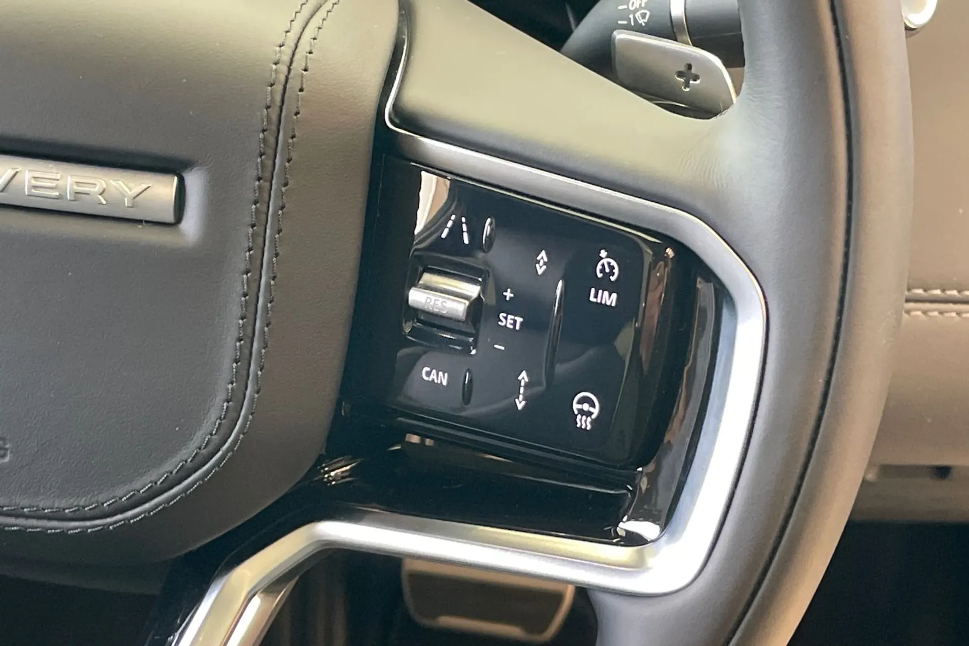 LAND ROVER DISCOVERY SPORT thumbnail image number 47