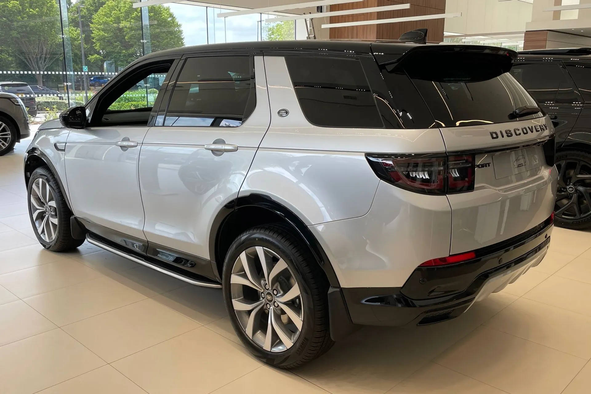 LAND ROVER DISCOVERY SPORT thumbnail image number 14