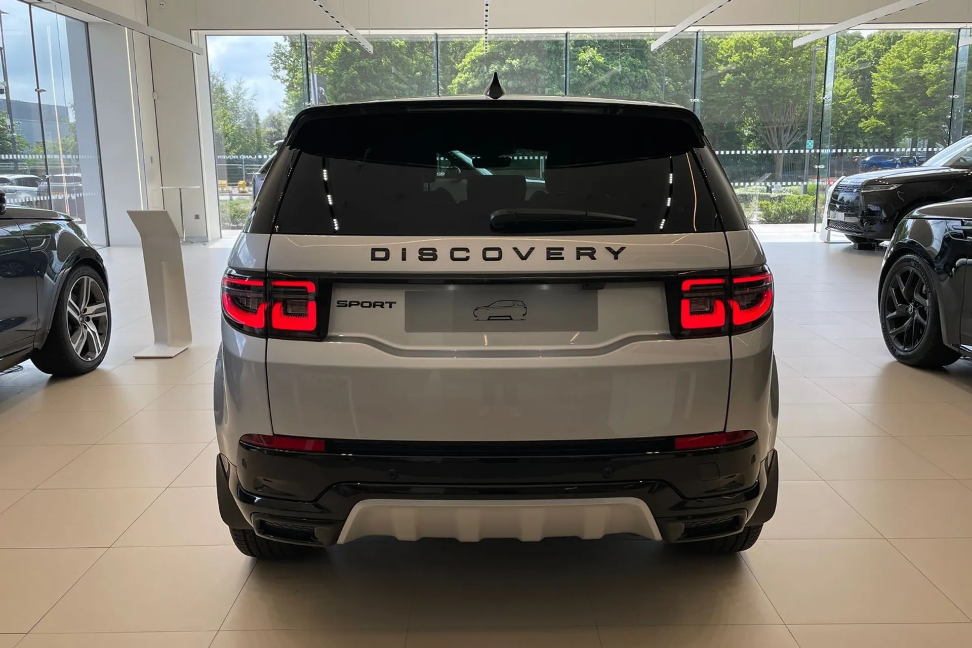 LAND ROVER DISCOVERY SPORT thumbnail image number 13