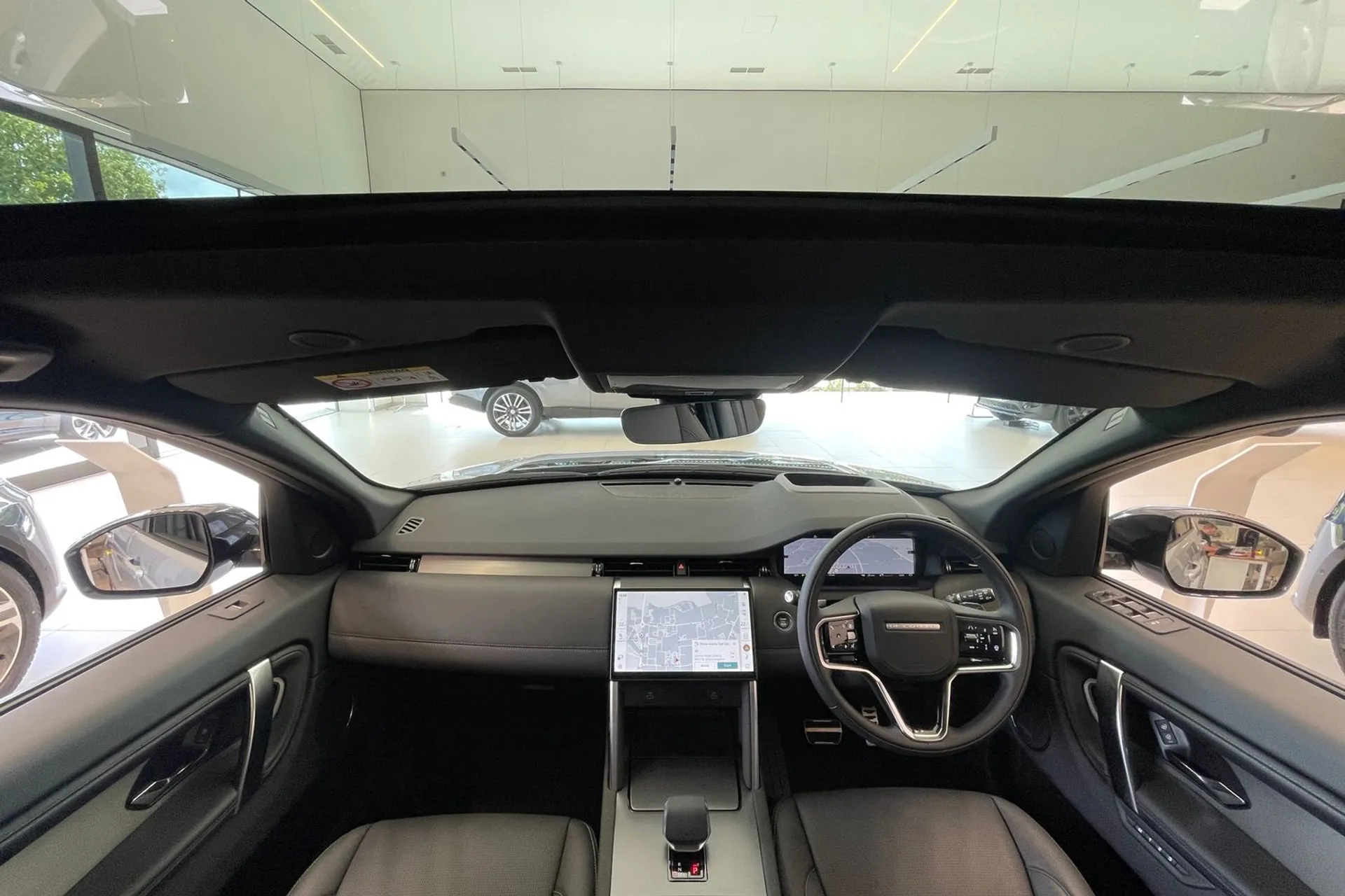 LAND ROVER DISCOVERY SPORT thumbnail image number 3