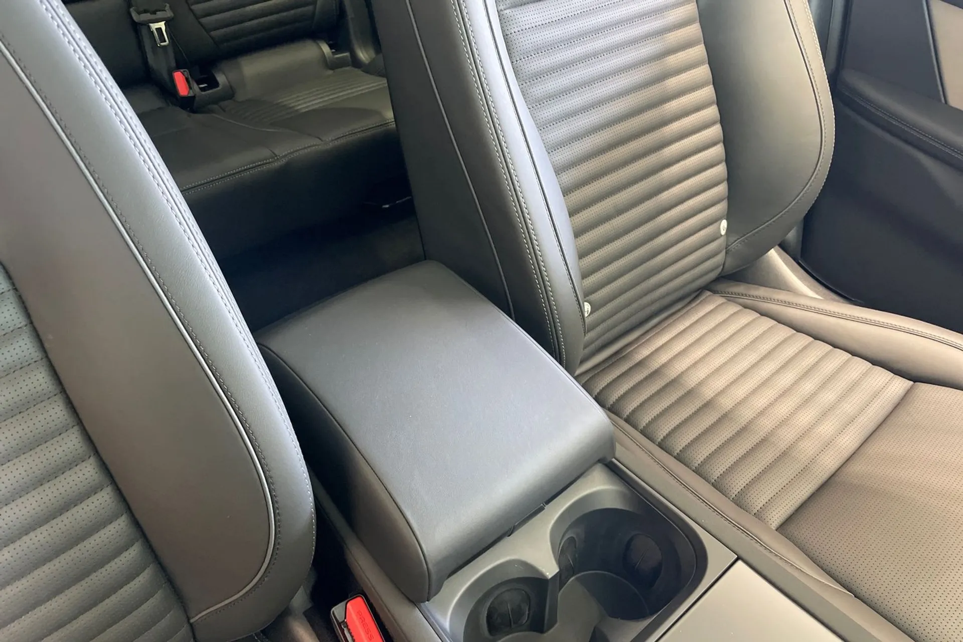 LAND ROVER DISCOVERY SPORT thumbnail image number 49