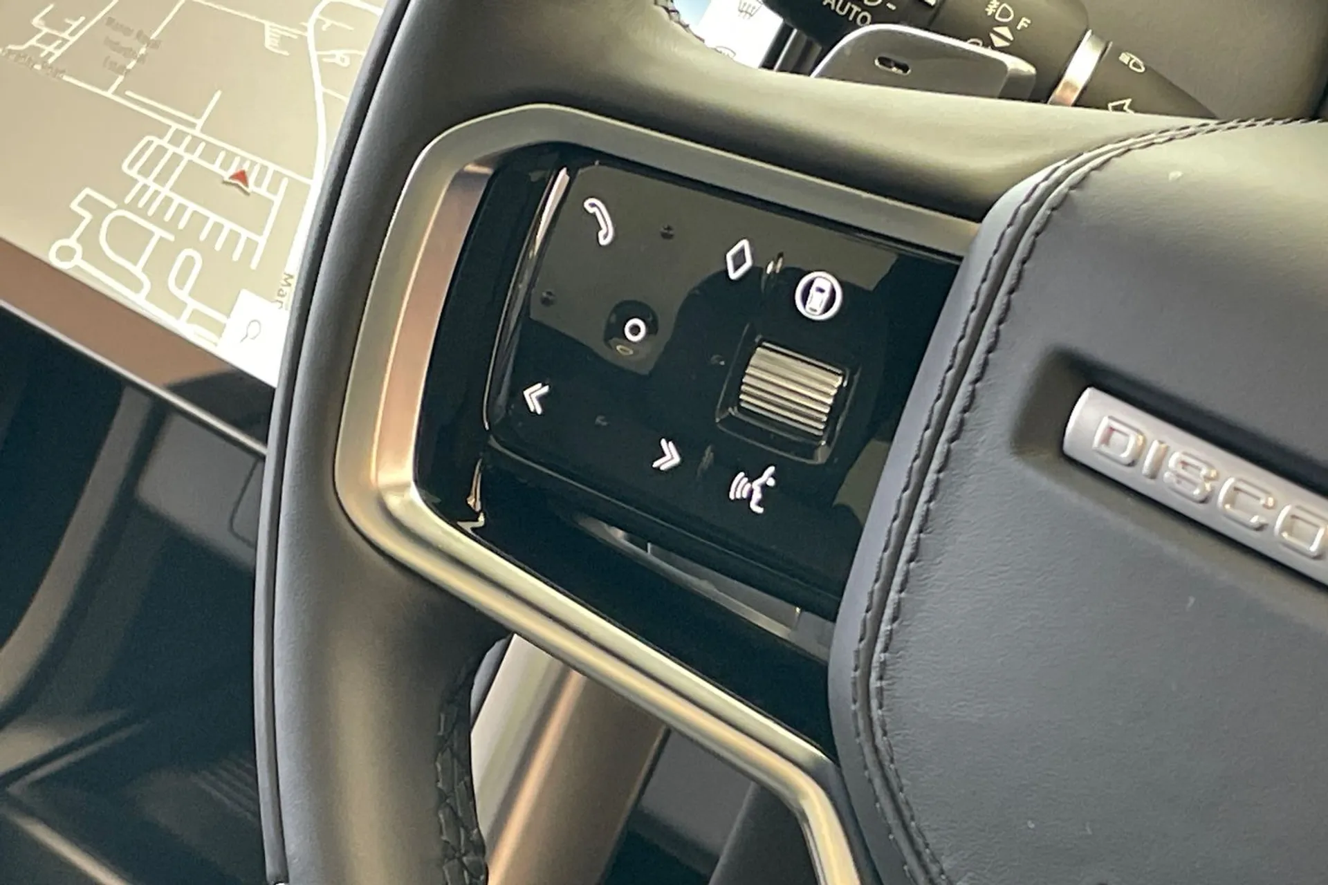 LAND ROVER DISCOVERY SPORT thumbnail image number 46
